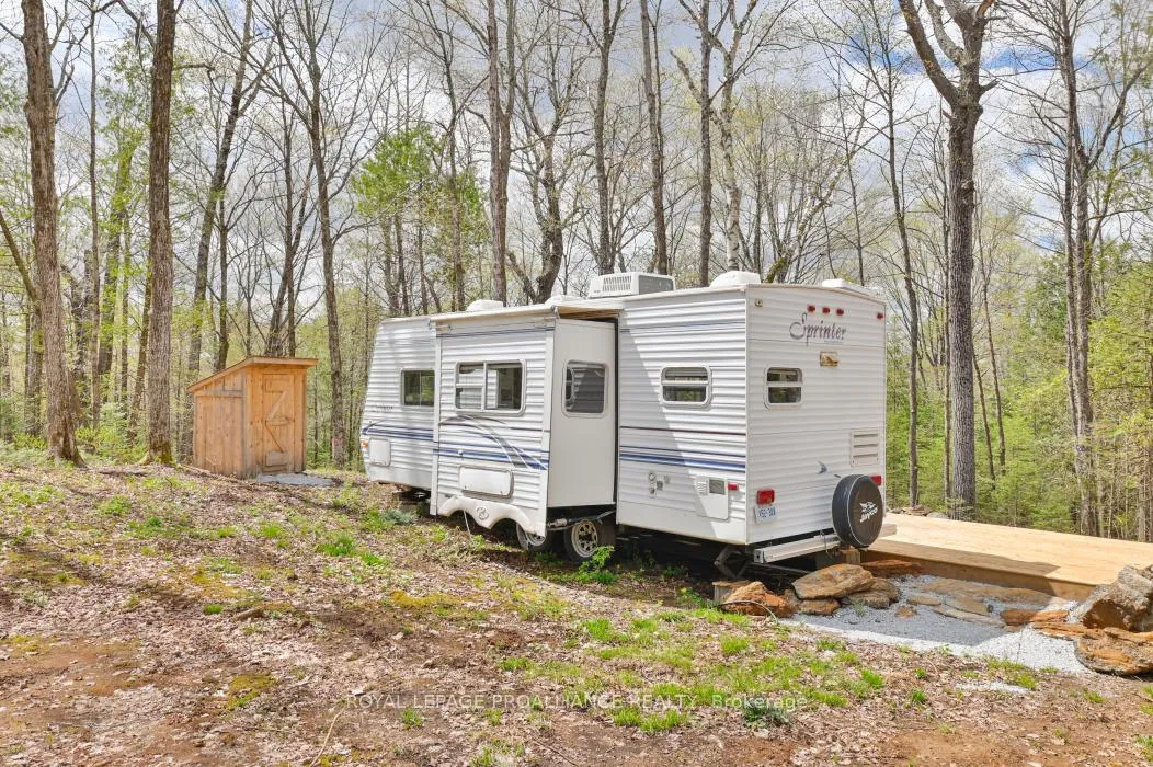 Photo 3 of 2060 Smith Road, North Frontenac, Frontenac North — HOMEH