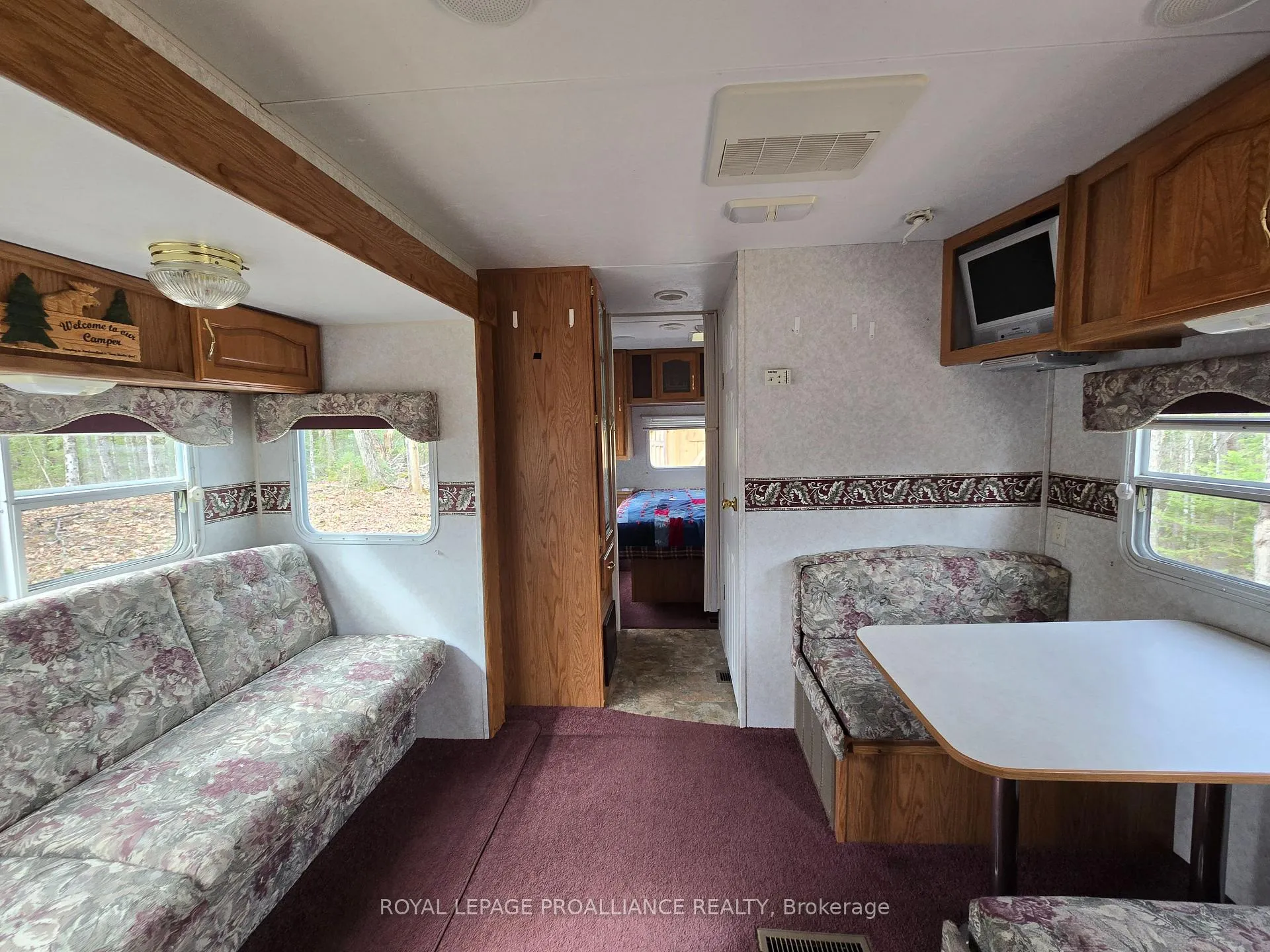 Photo 5 of 2060 Smith Road, North Frontenac, Frontenac North — HOMEH