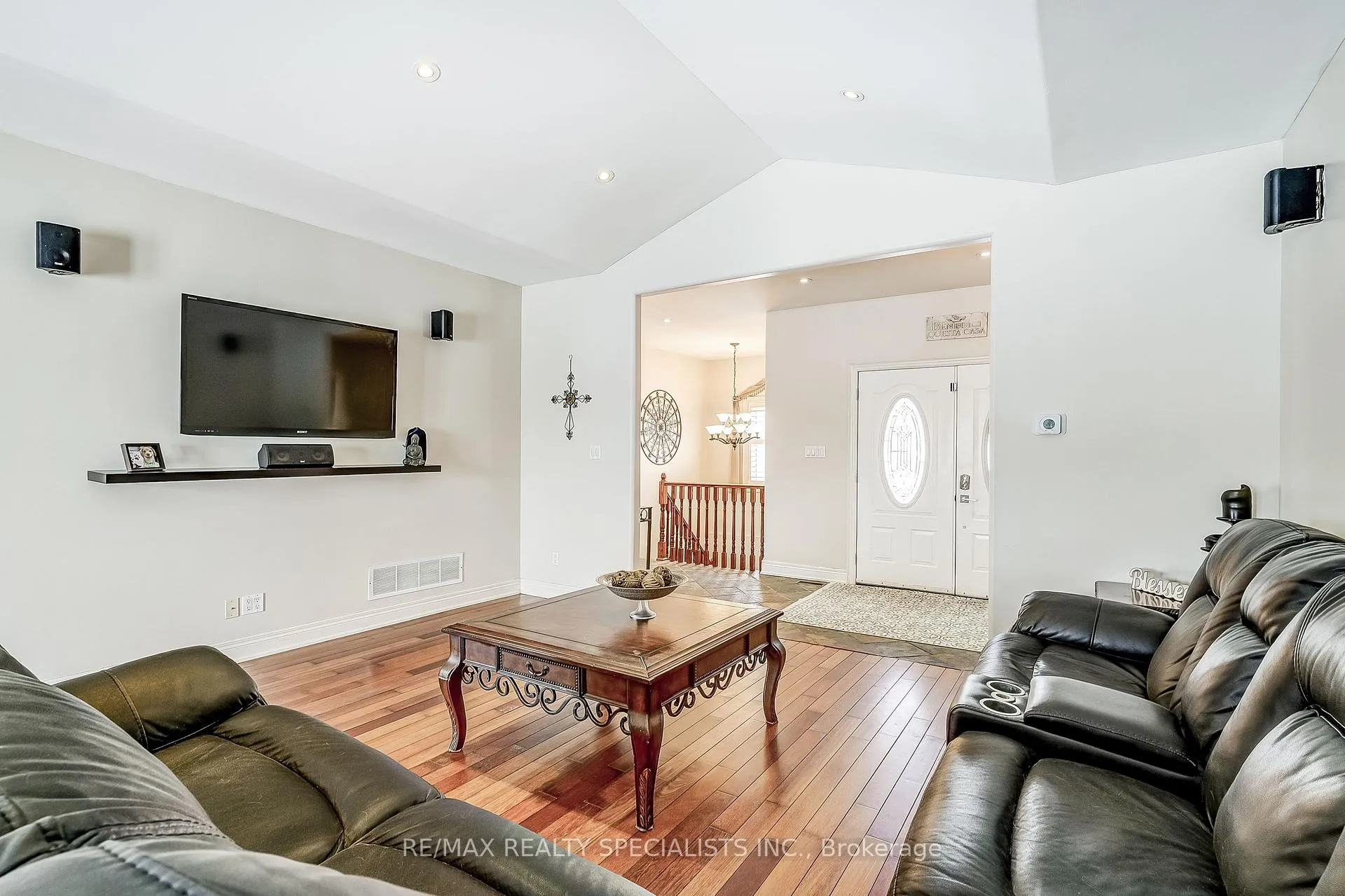 Photo 16 of 18370 Keele Street, King, Rural King — HOMEH