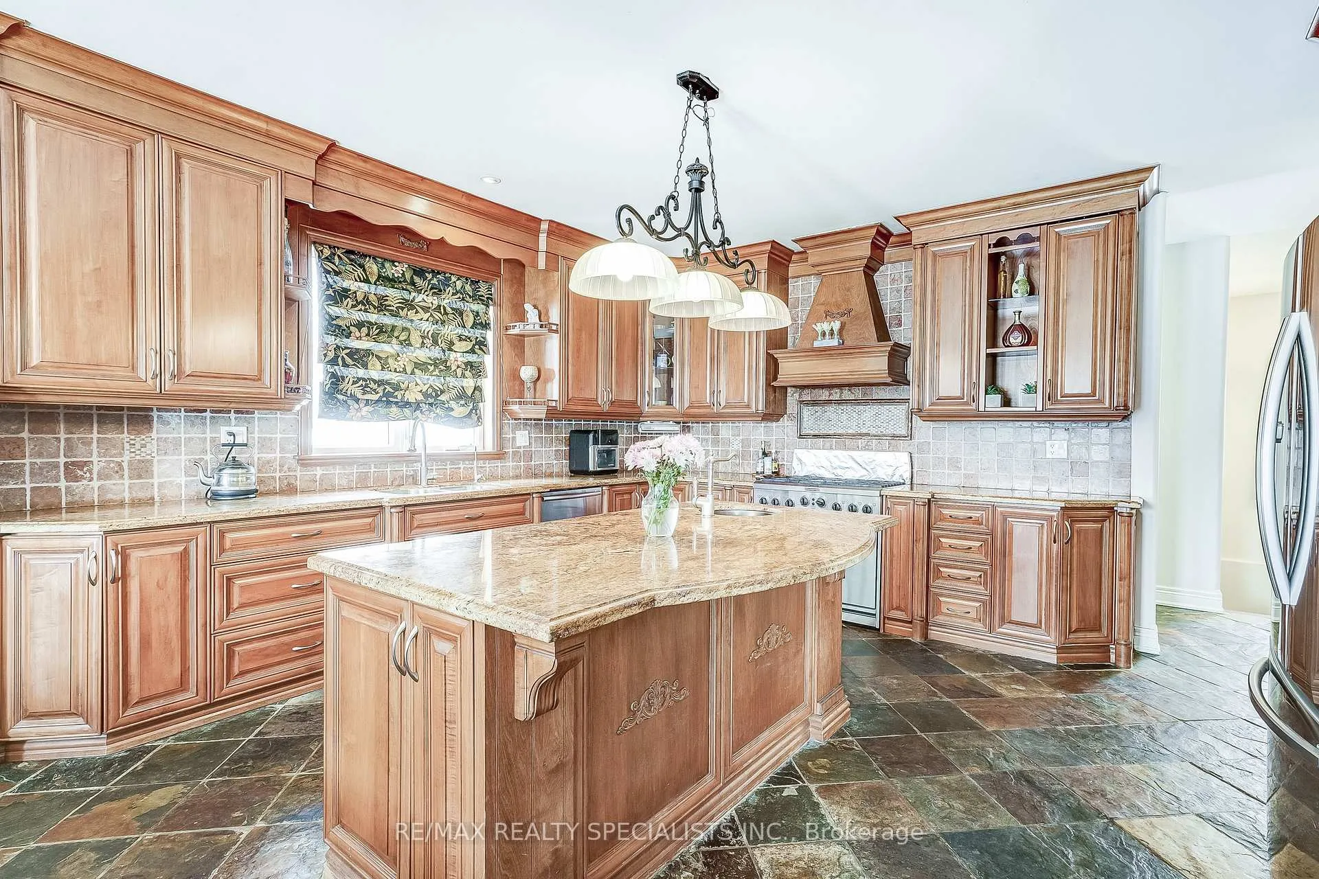 Photo 22 of 18370 Keele Street, King, Rural King — HOMEH