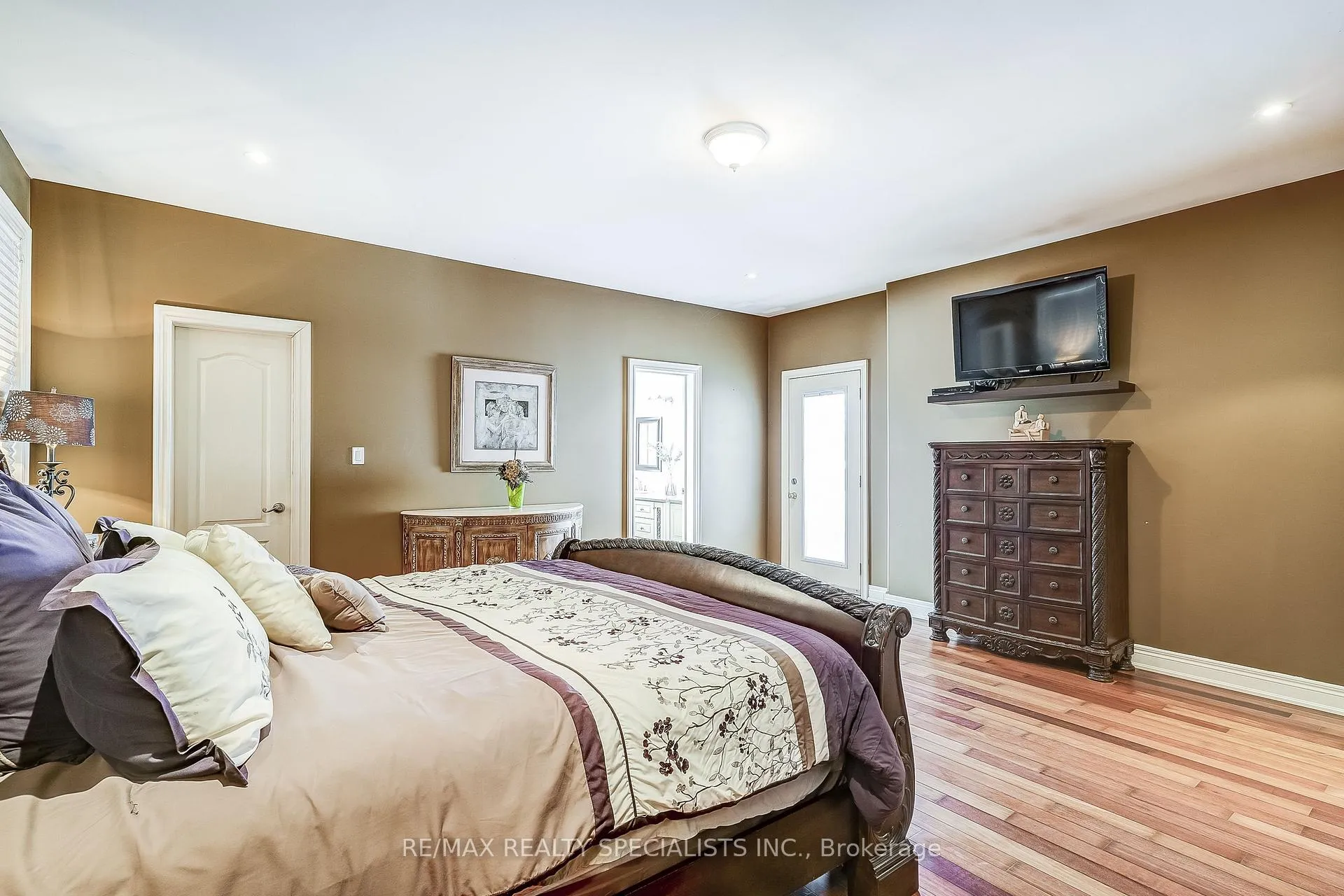 Photo 33 of 18370 Keele Street, King, Rural King — HOMEH