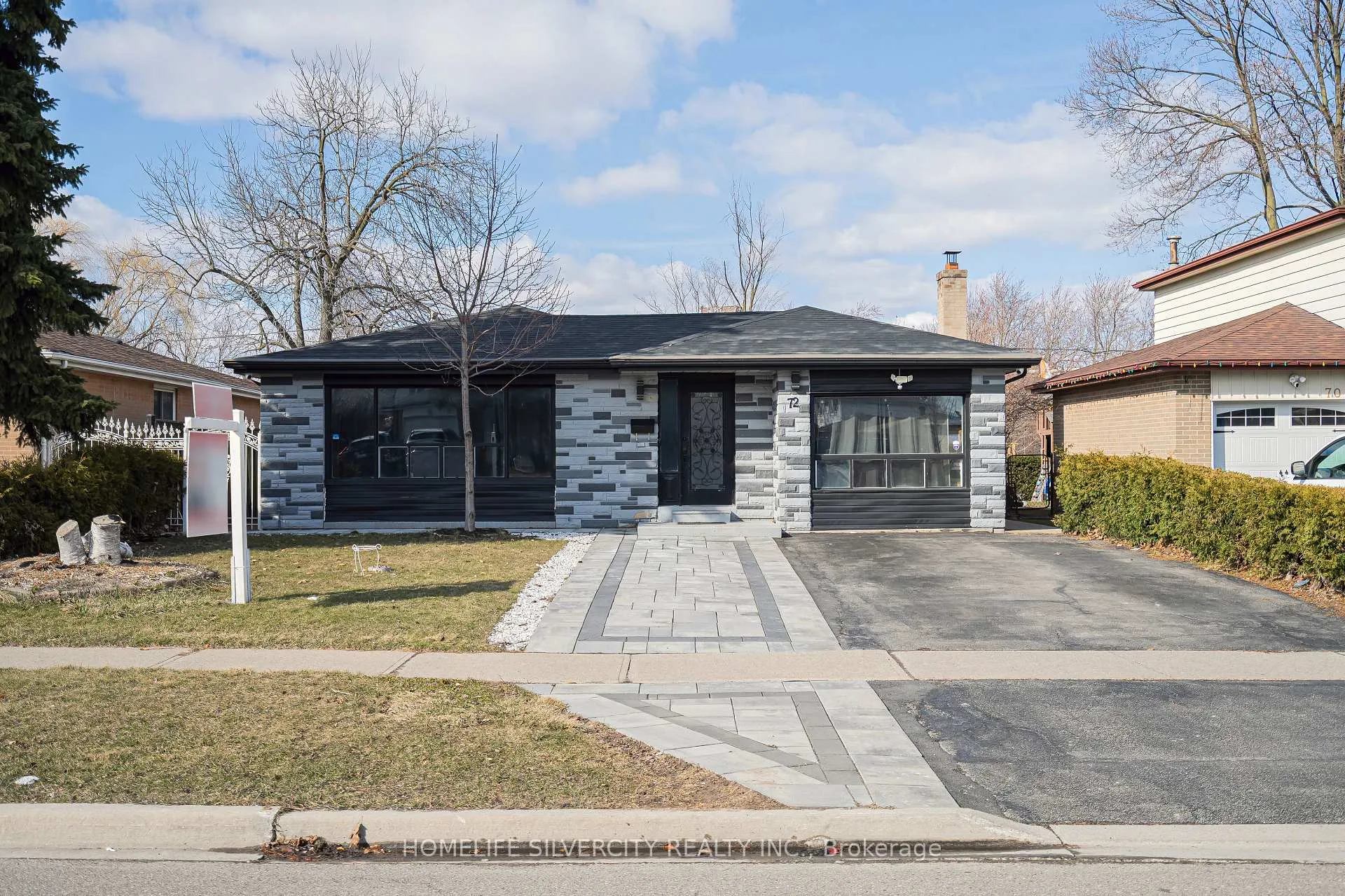 Photo 1 of 72 Brookland Drive, Brampton, Avondale — HOMEH