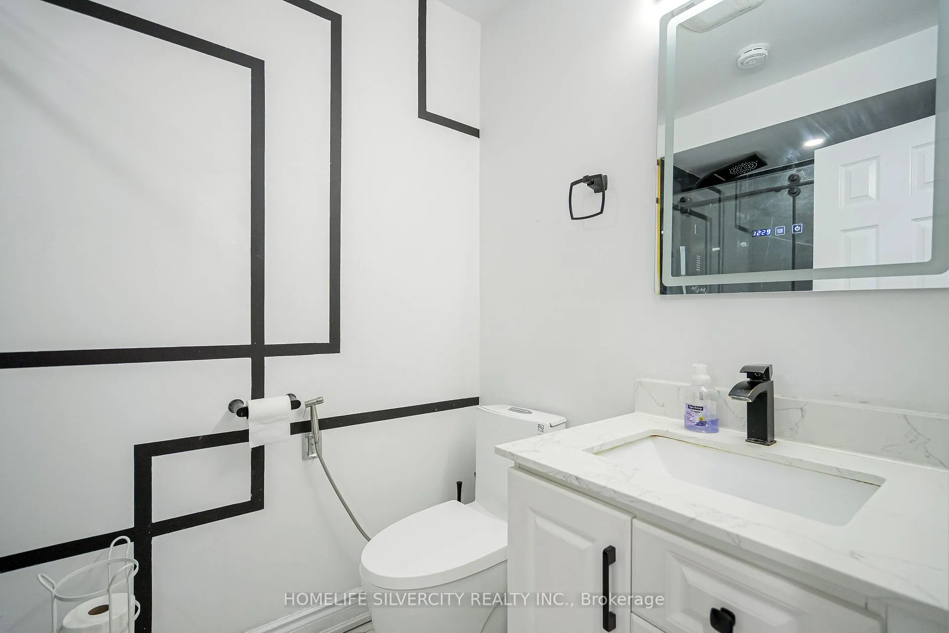Photo 13 of 72 Brookland Drive, Brampton, Avondale — HOMEH