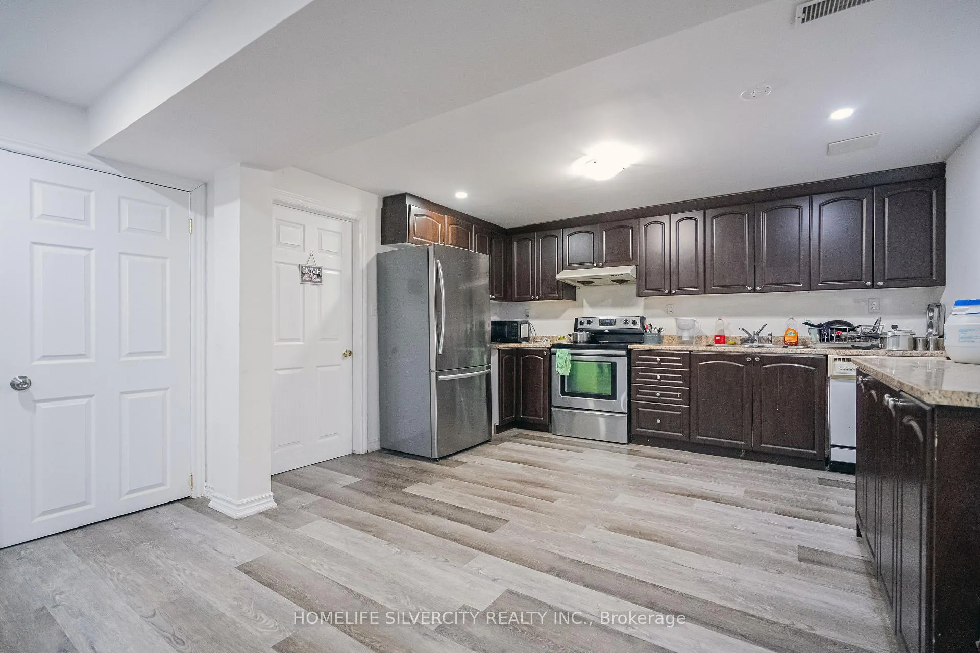 Photo 27 of 72 Brookland Drive, Brampton, Avondale — HOMEH