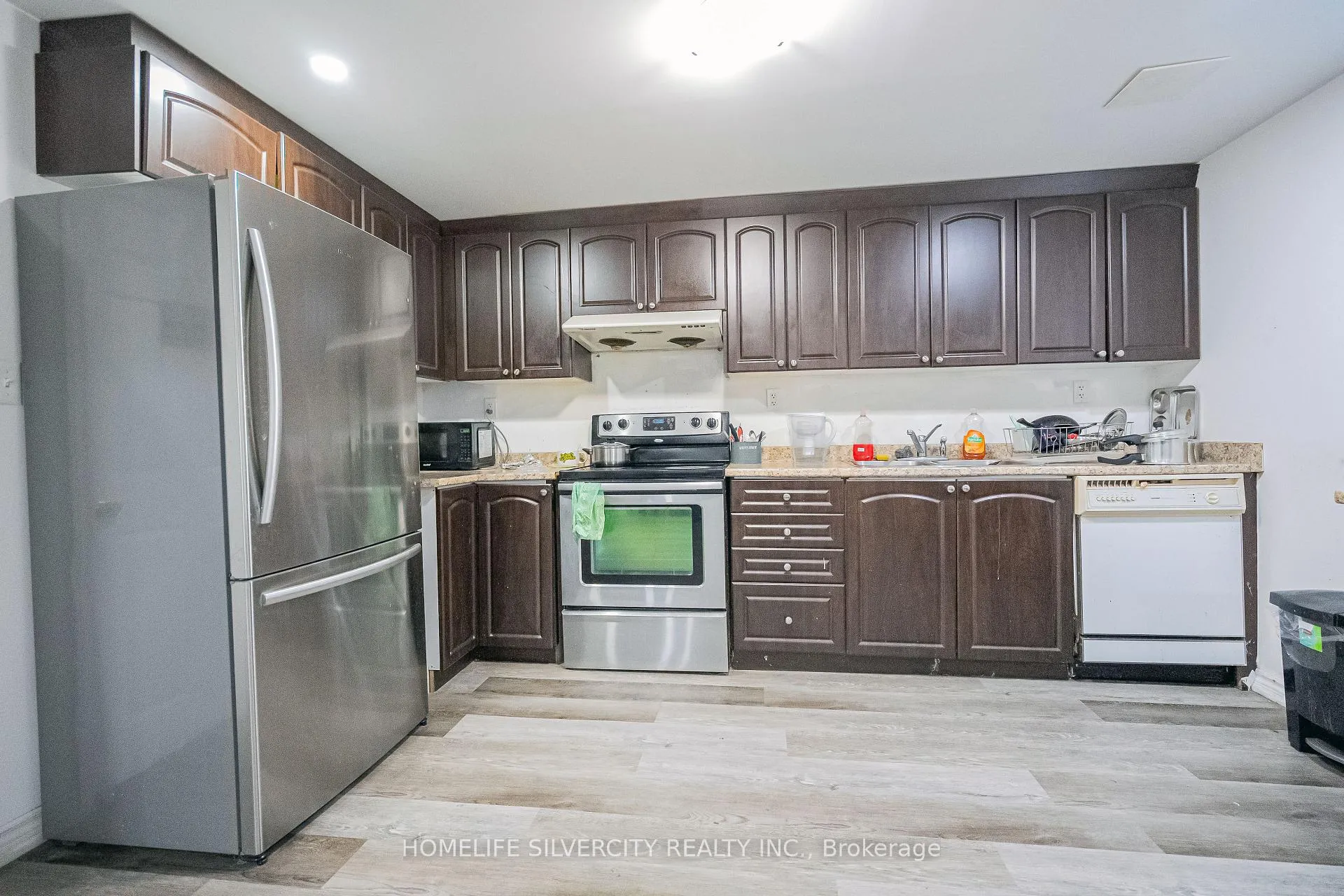 Photo 28 of 72 Brookland Drive, Brampton, Avondale — HOMEH