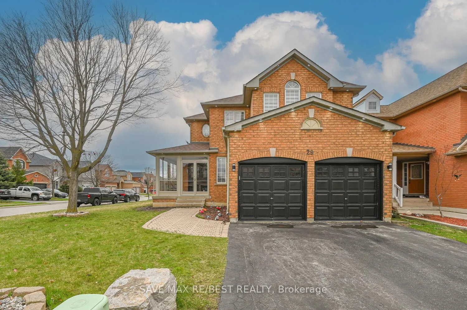 Photo 1 of 29 Baccarat Crescent, Brampton, Snelgrove — HOMEH