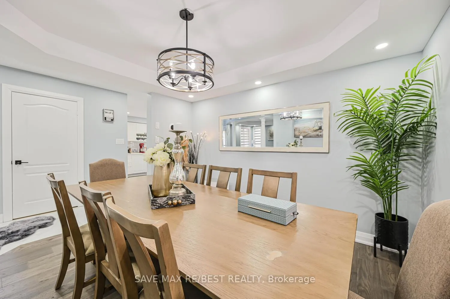 Photo 12 of 29 Baccarat Crescent, Brampton, Snelgrove — HOMEH