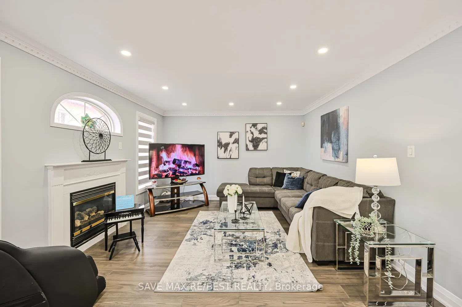 Photo 19 of 29 Baccarat Crescent, Brampton, Snelgrove — HOMEH