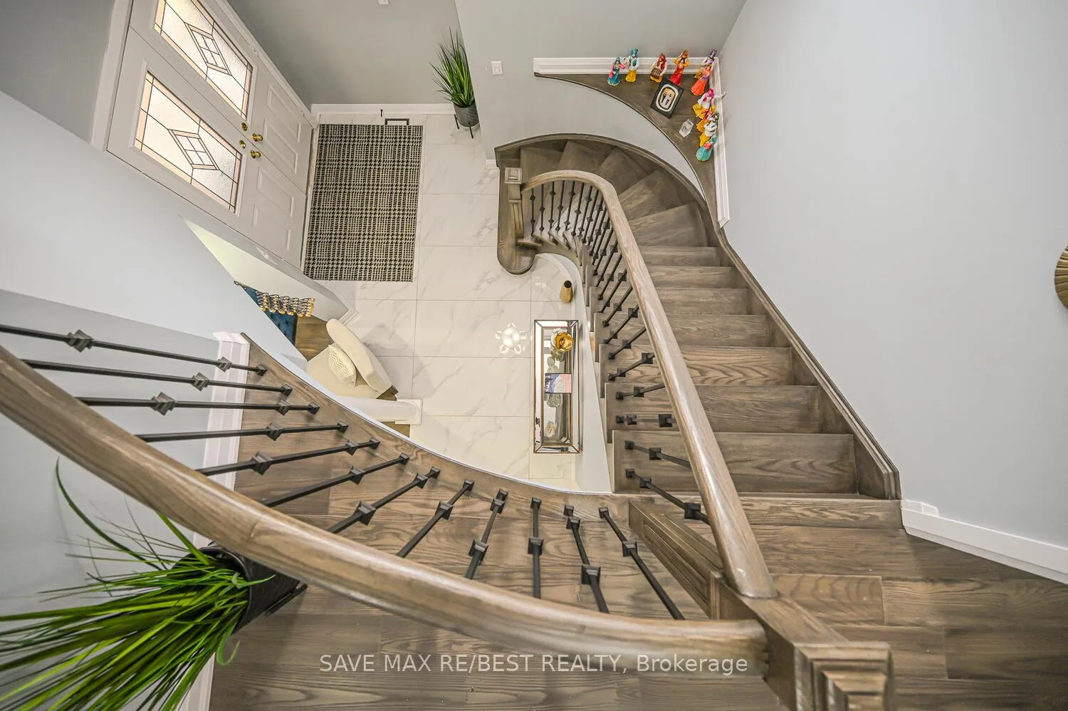 Photo 24 of 29 Baccarat Crescent, Brampton, Snelgrove — HOMEH