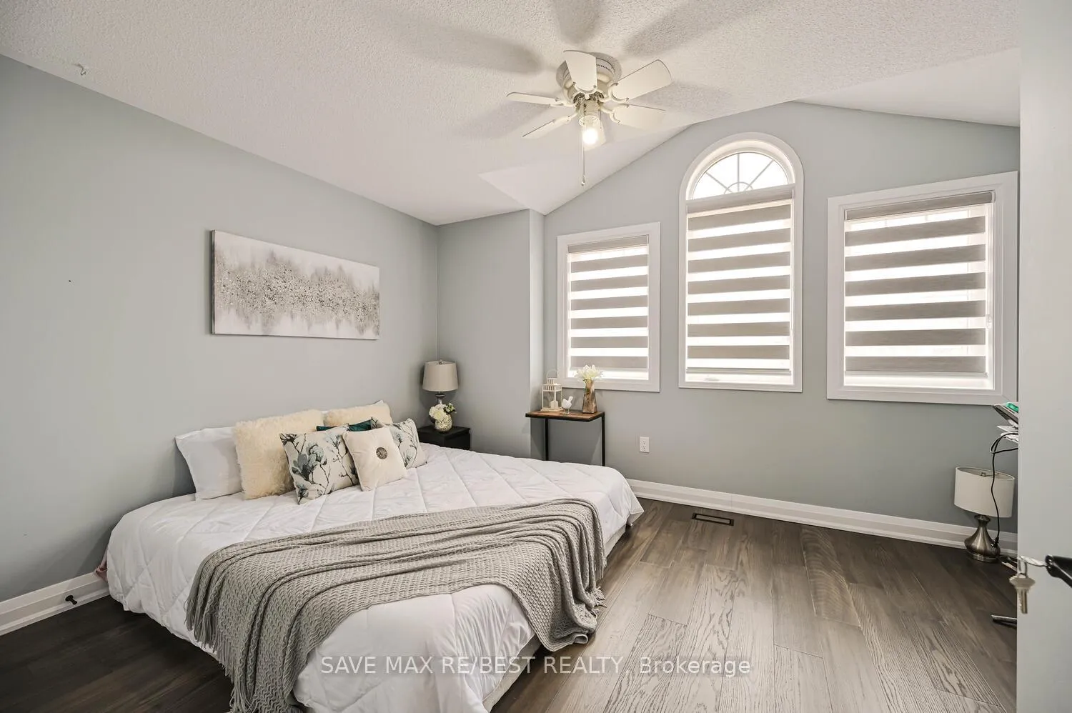 Photo 33 of 29 Baccarat Crescent, Brampton, Snelgrove — HOMEH