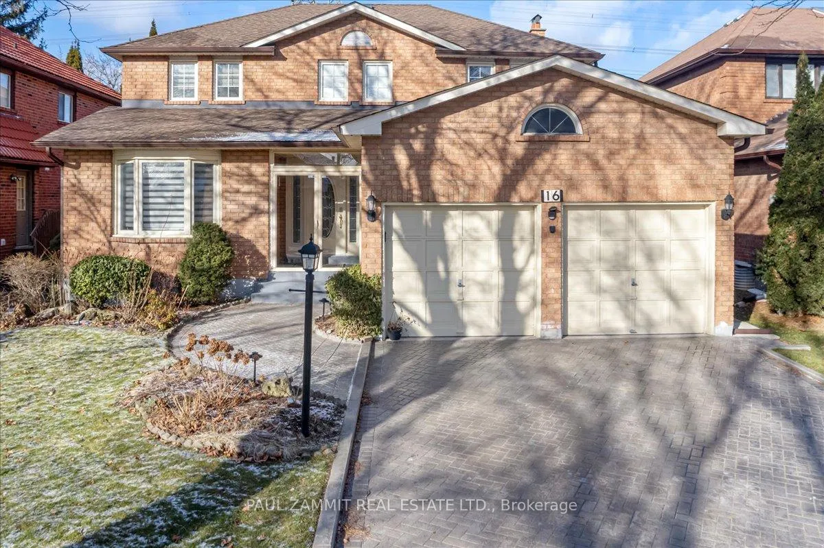 Front of 16 Parklawn Crescent