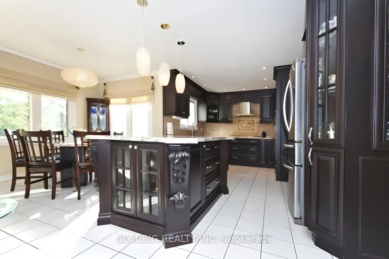 Photo 8 of 156 Forest Drive, Vaughan, West Woodbridge — HOMEH