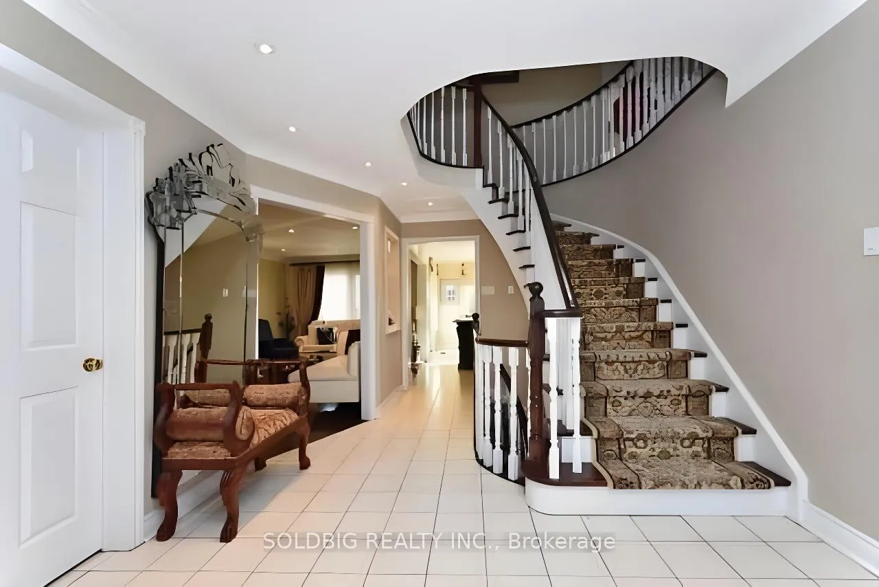 Photo 10 of 156 Forest Drive, Vaughan, West Woodbridge — HOMEH