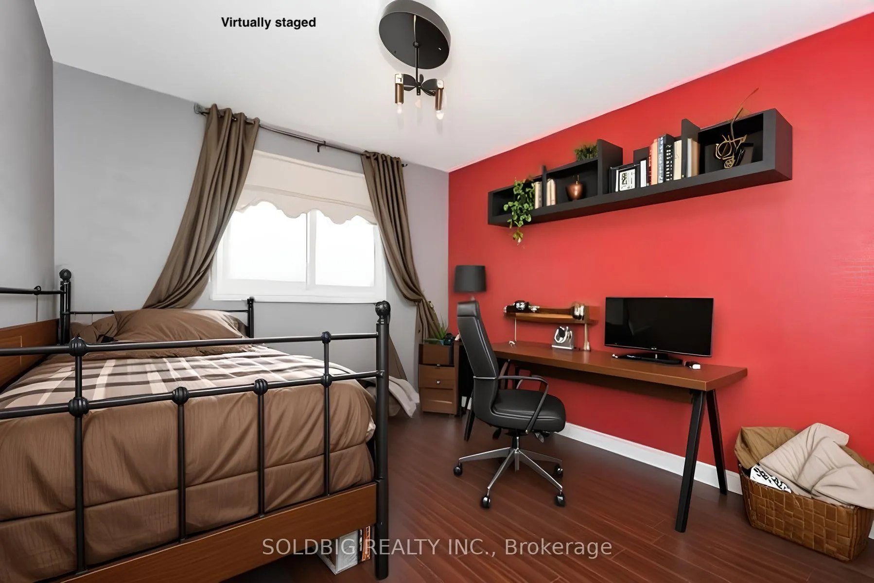 Photo 13 of 156 Forest Drive, Vaughan, West Woodbridge — HOMEH