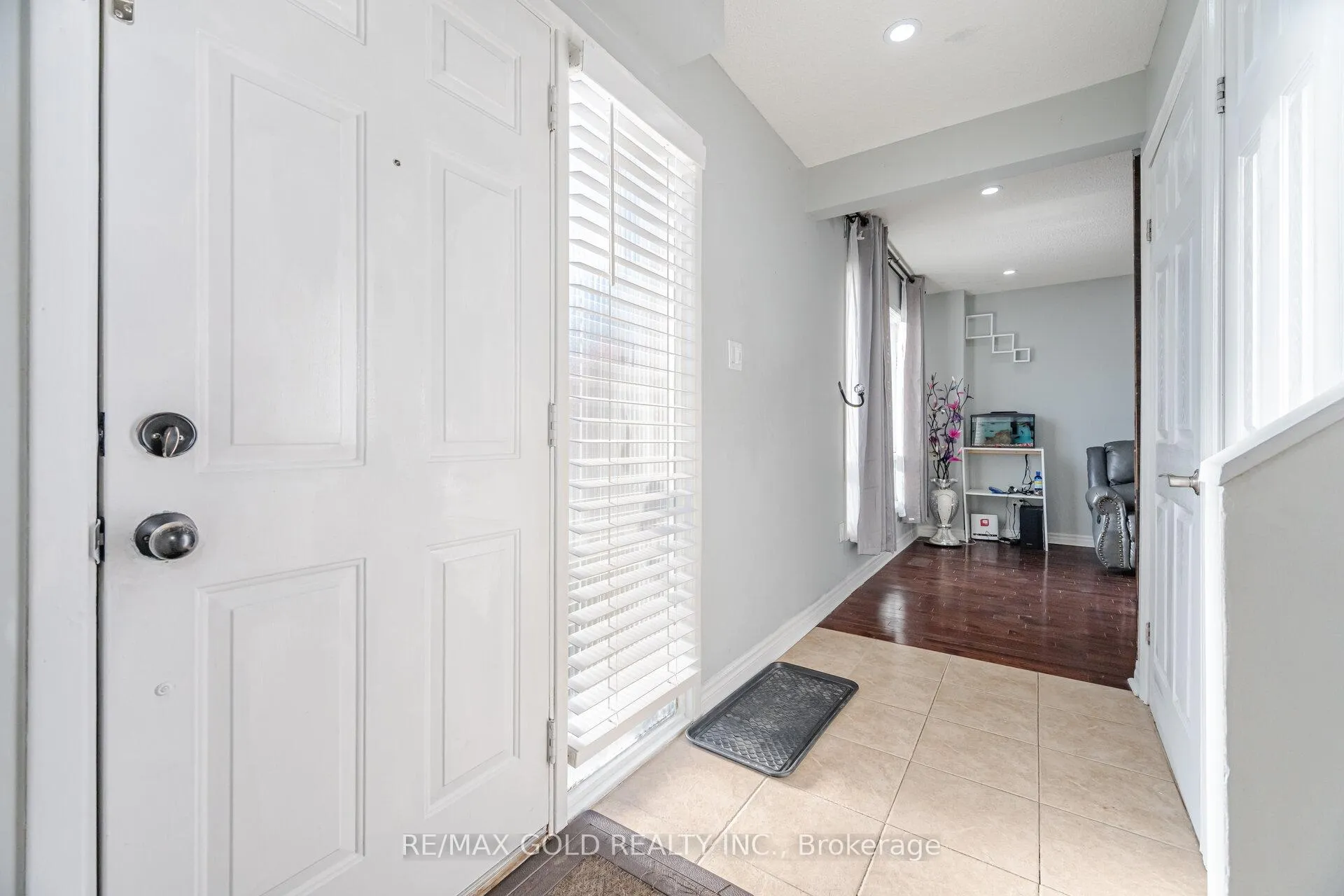 Photo 5 of 11 Horatio Court, Brampton, Central Park — HOMEH