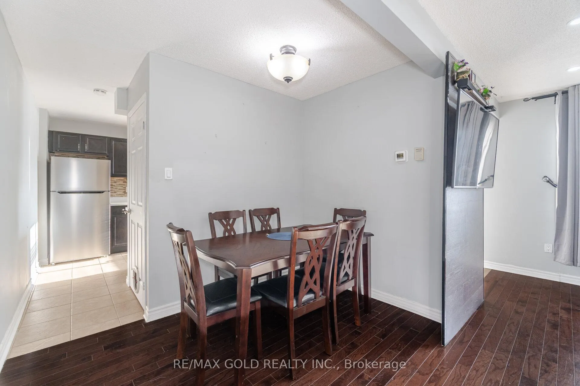 Photo 12 of 11 Horatio Court, Brampton, Central Park — HOMEH