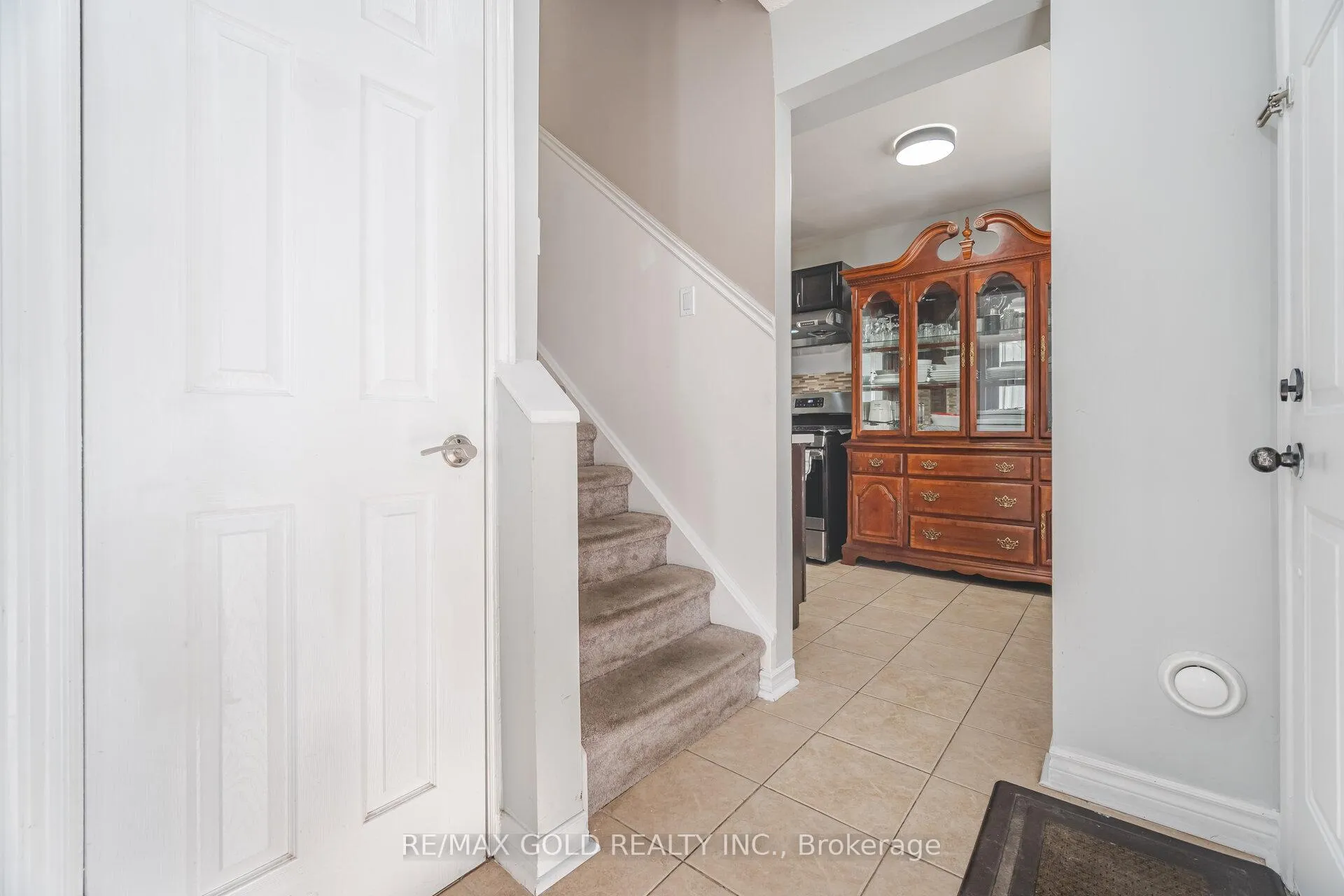 Photo 16 of 11 Horatio Court, Brampton, Central Park — HOMEH