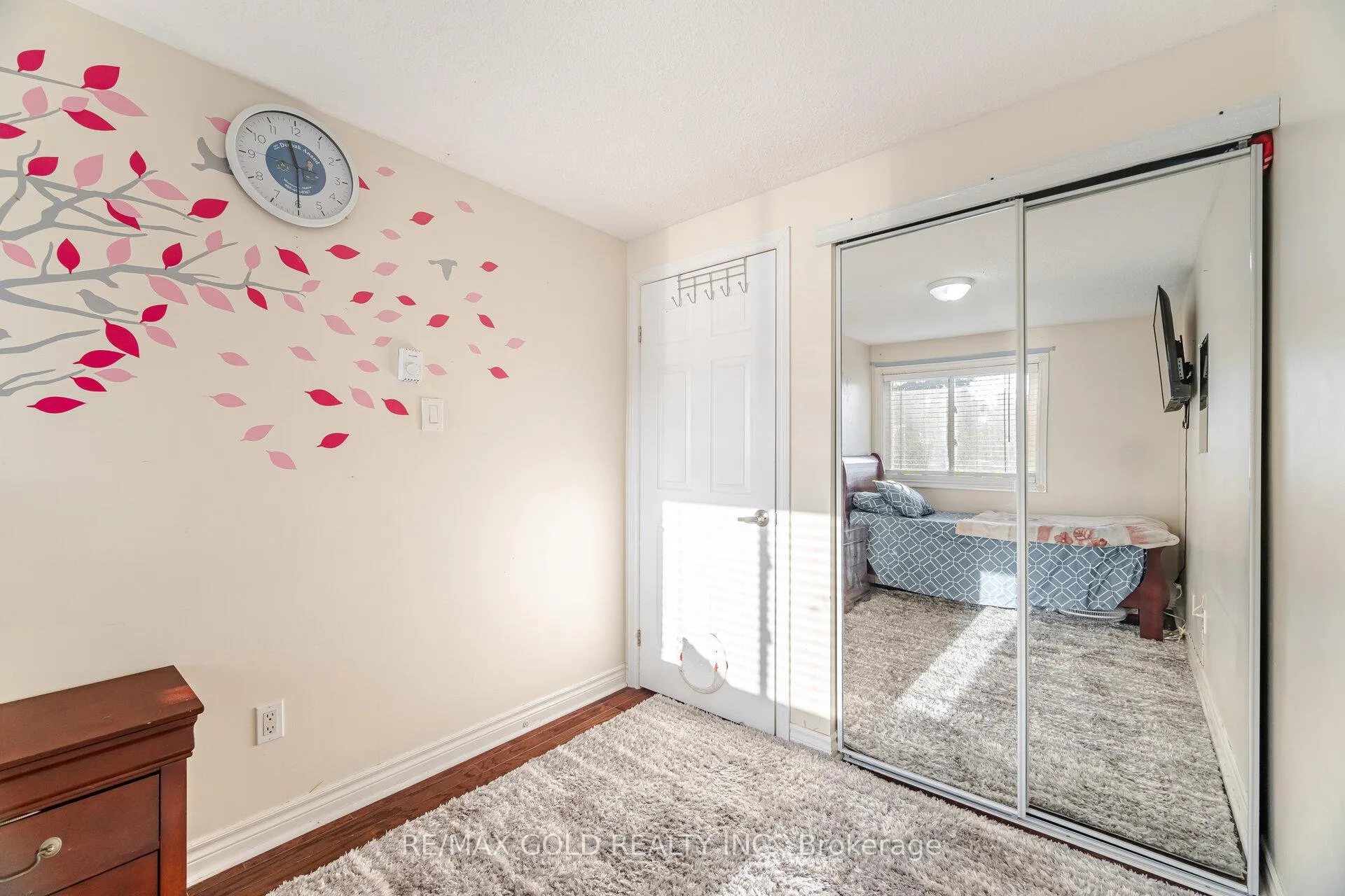 Photo 22 of 11 Horatio Court, Brampton, Central Park — HOMEH