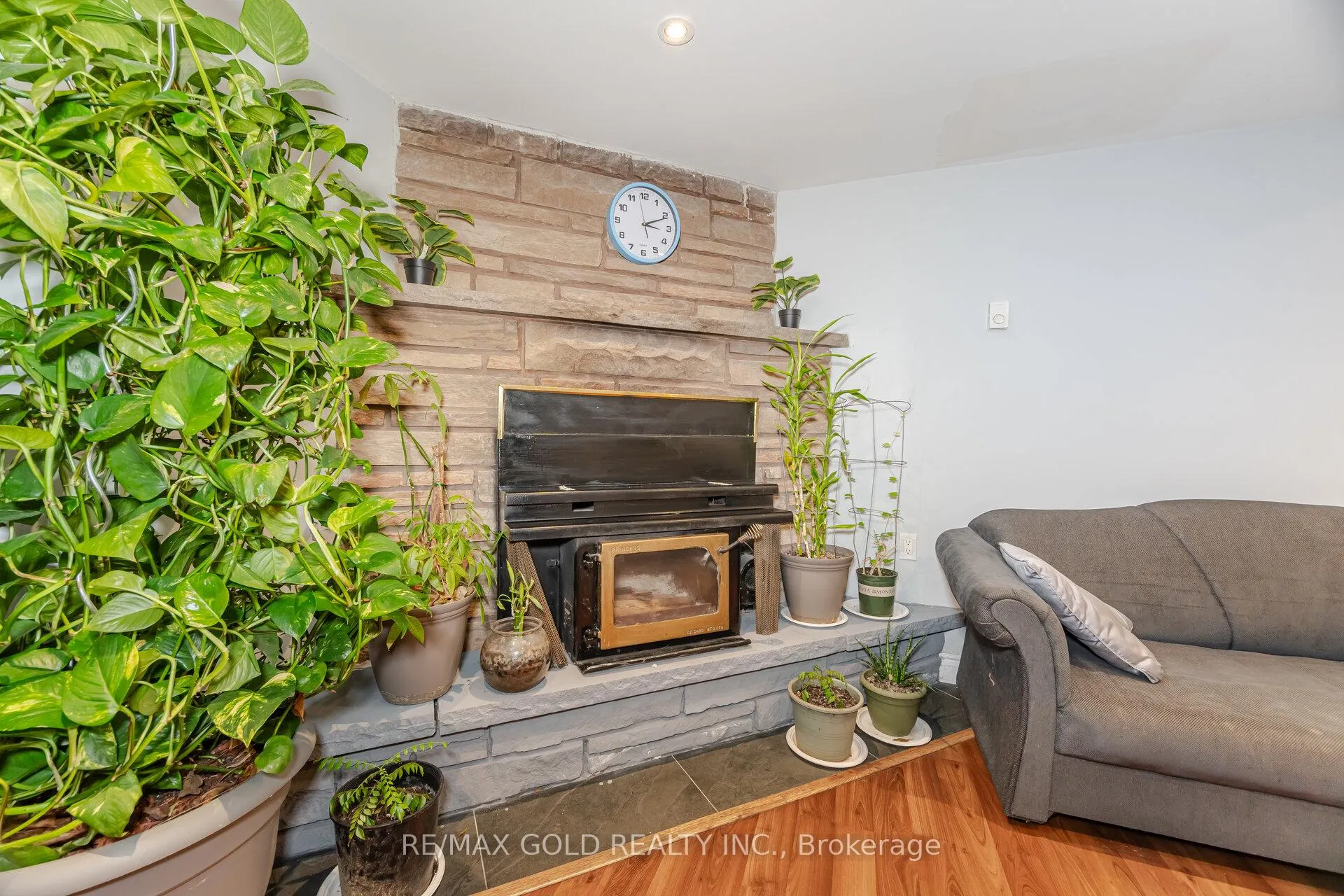 Photo 30 of 11 Horatio Court, Brampton, Central Park — HOMEH