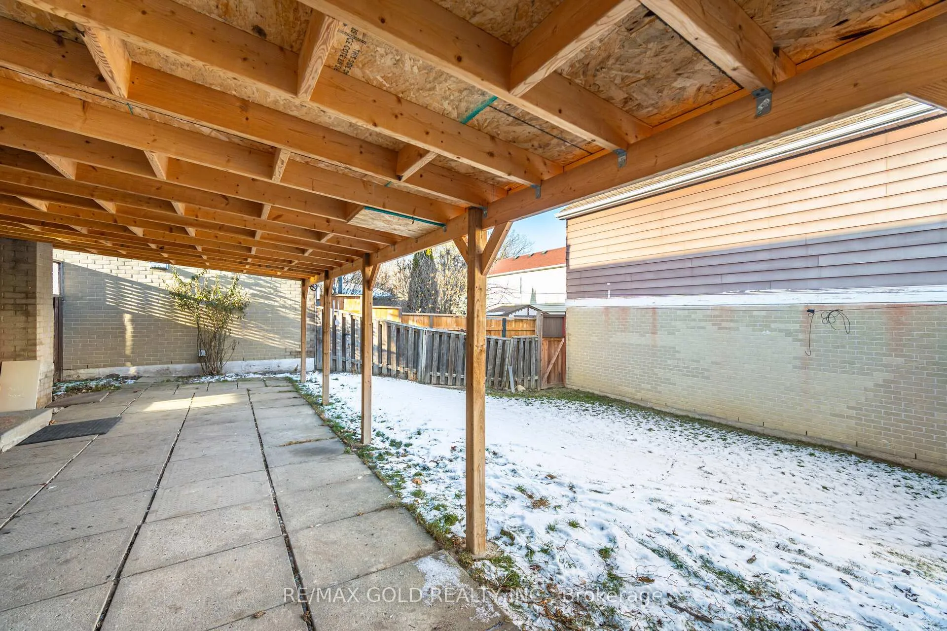 Photo 34 of 11 Horatio Court, Brampton, Central Park — HOMEH