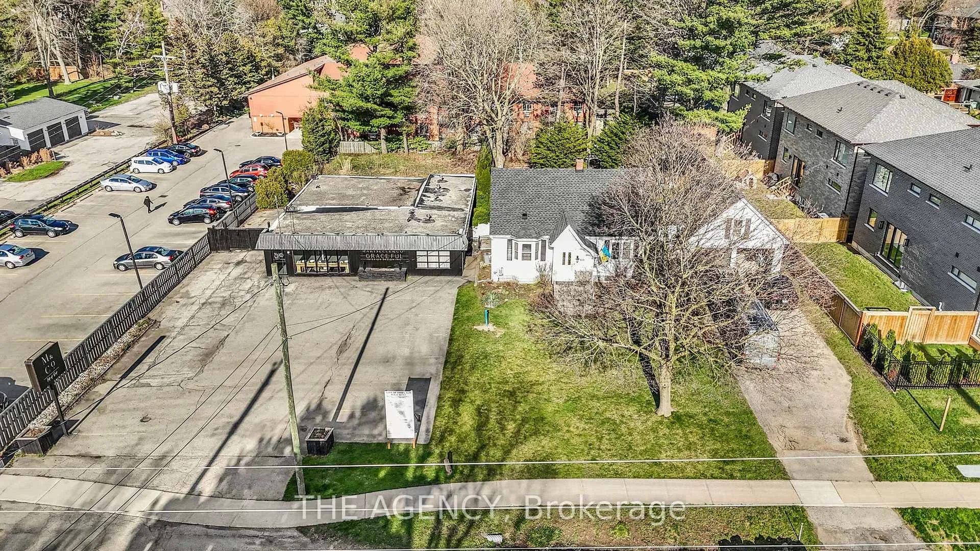 Front of 111-115 Fiddlers Green Road