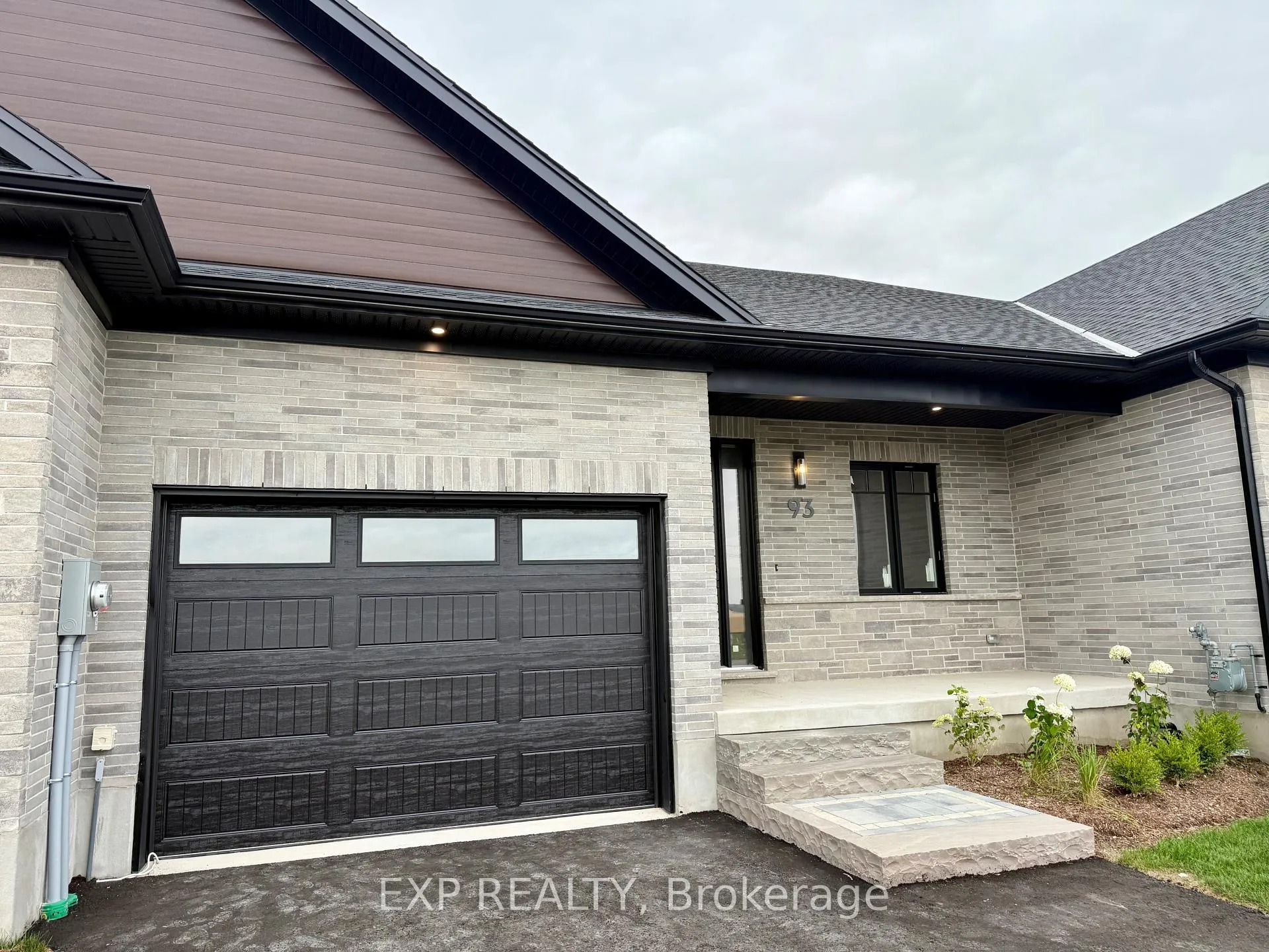 Photo 3 of 93 Bedell Drive, Mapleton, Rural Mapleton — HOMEH