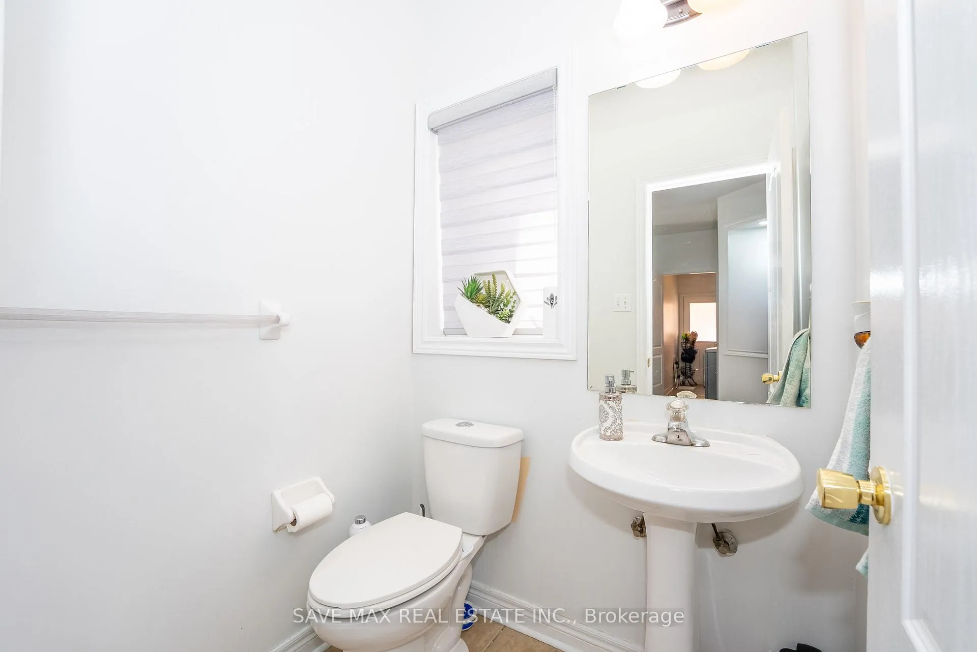 Photo 15 of 17 Charger Lane, Brampton, Fletcher's Meadow — HOMEH