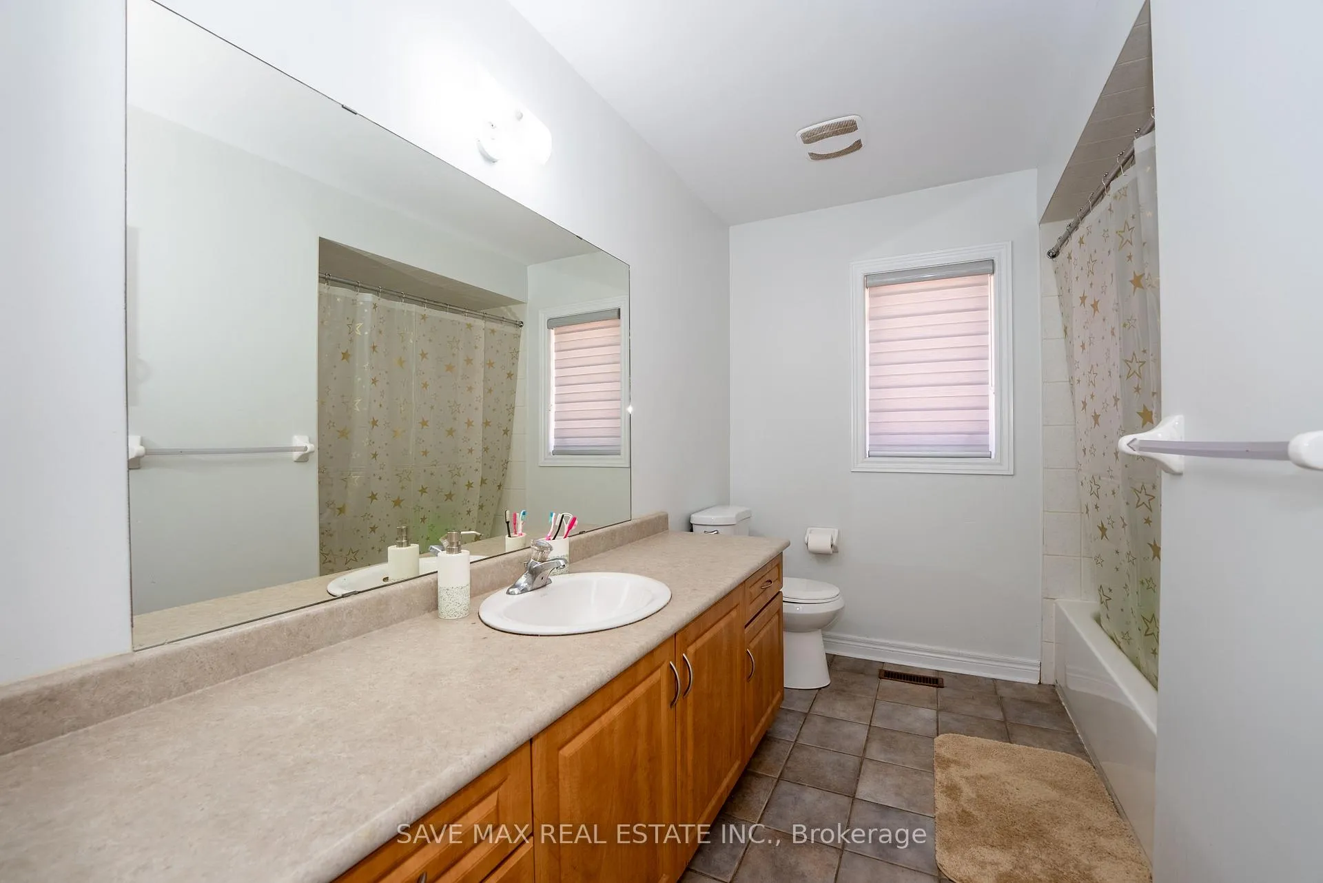 Photo 27 of 17 Charger Lane, Brampton, Fletcher's Meadow — HOMEH