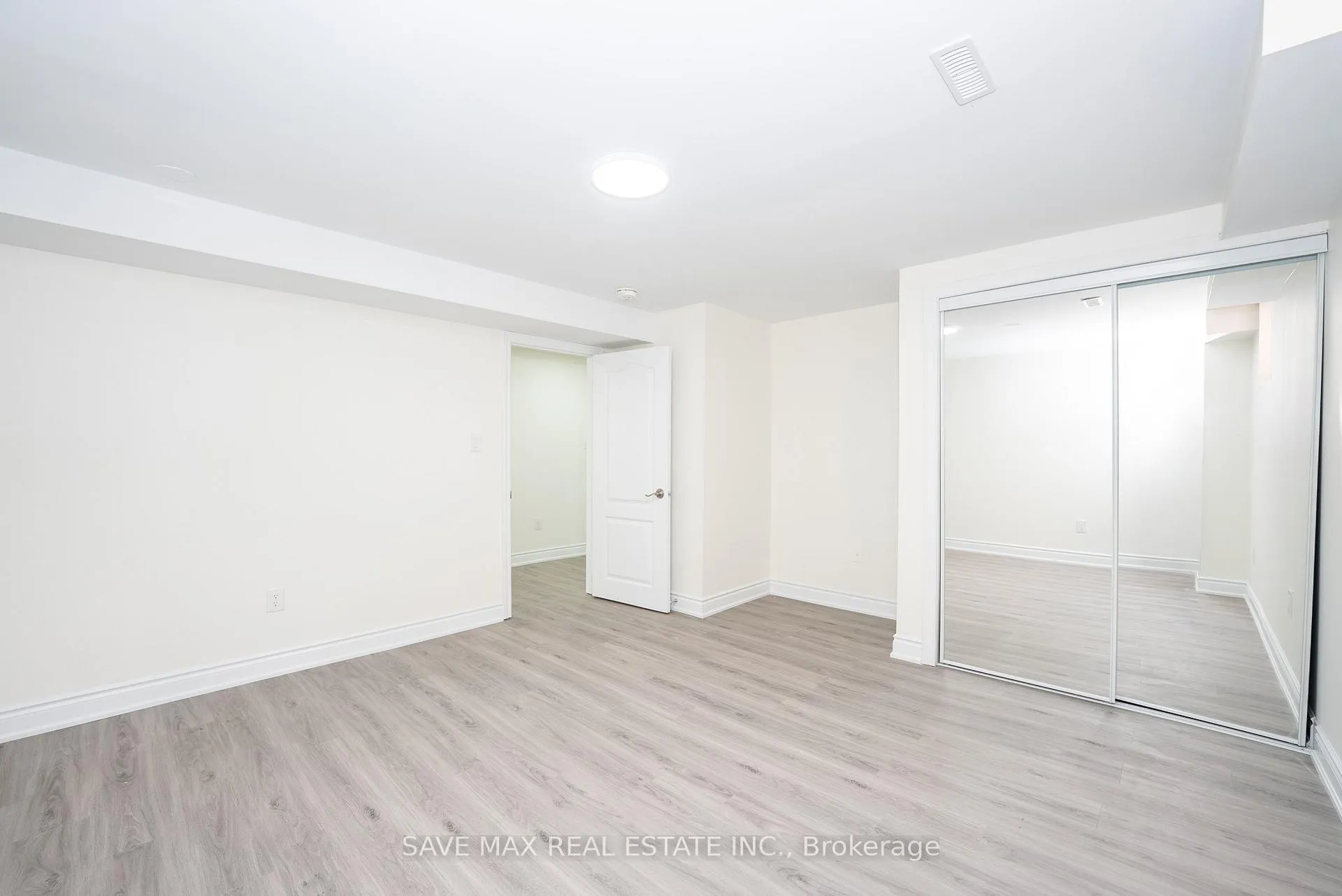 Photo 43 of 17 Charger Lane, Brampton, Fletcher's Meadow — HOMEH