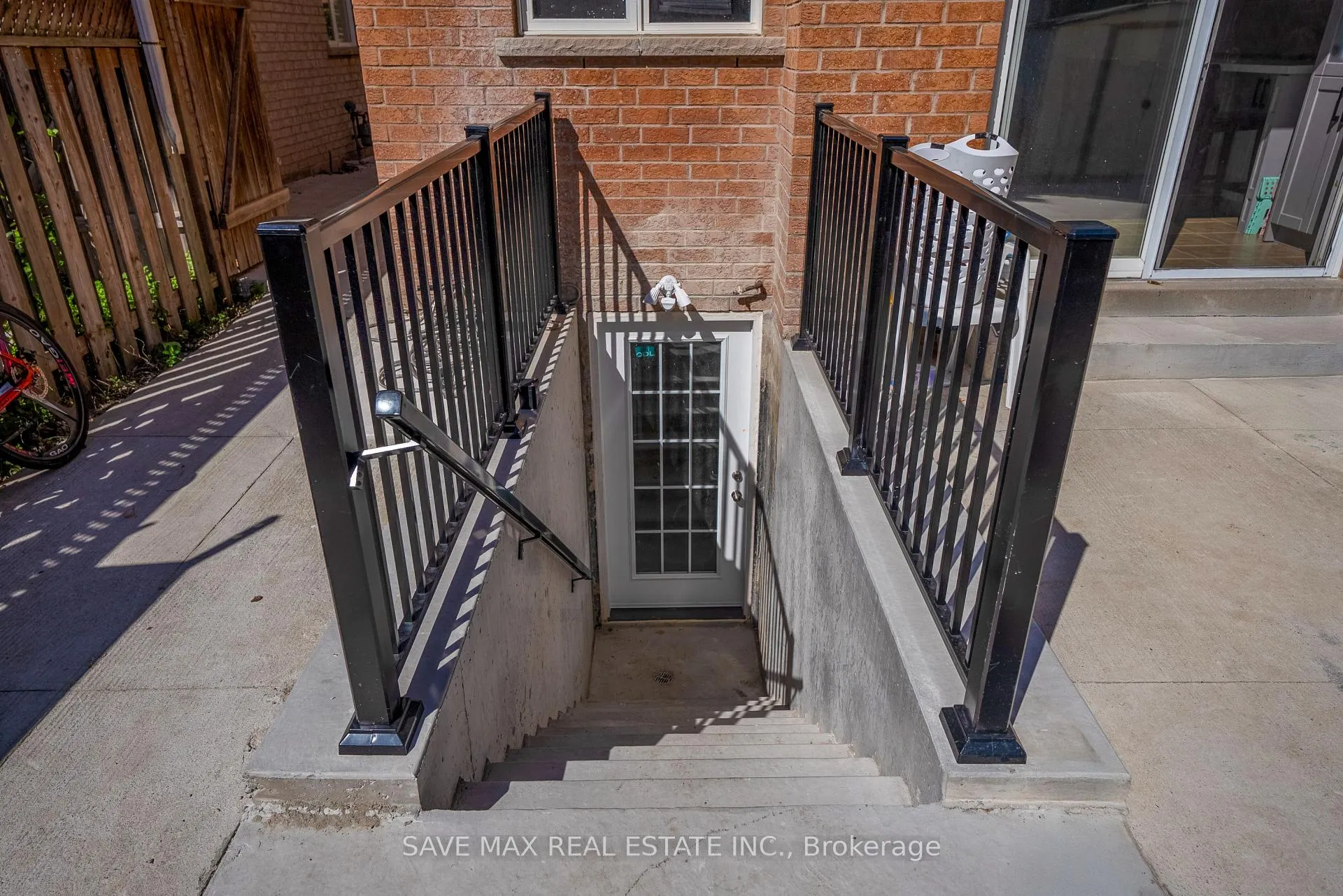 Photo 48 of 17 Charger Lane, Brampton, Fletcher's Meadow — HOMEH