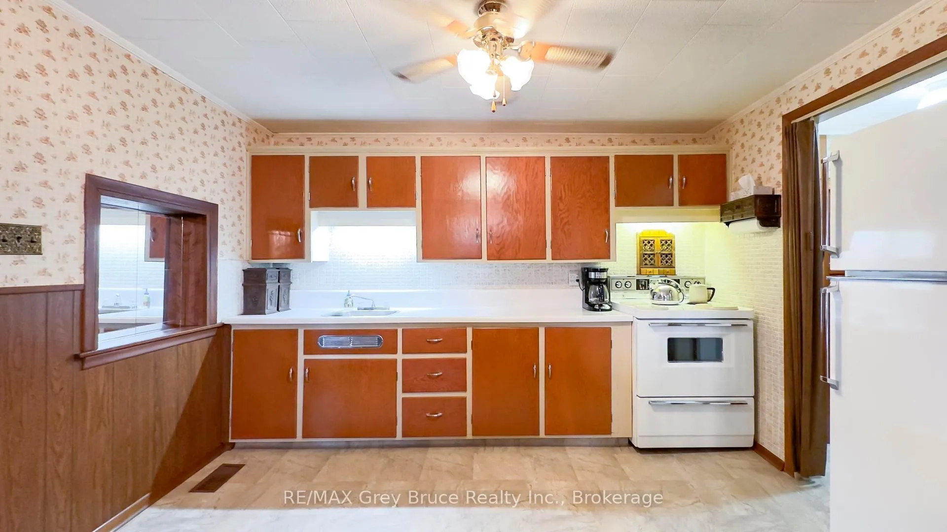 Photo 13 of 500064 Grey Road 12, West Grey — HOMEH