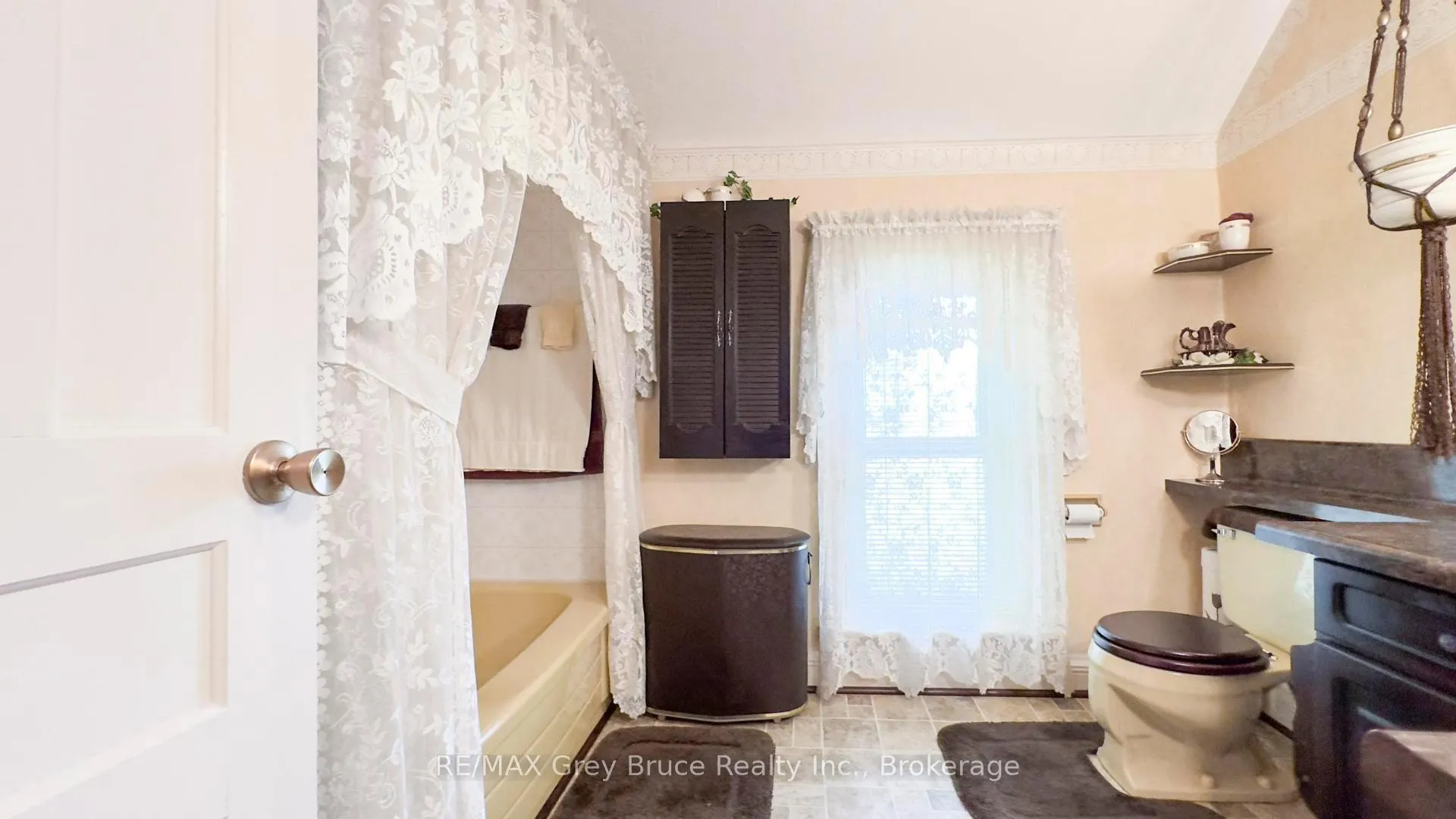 Photo 34 of 500064 Grey Road 12, West Grey — HOMEH