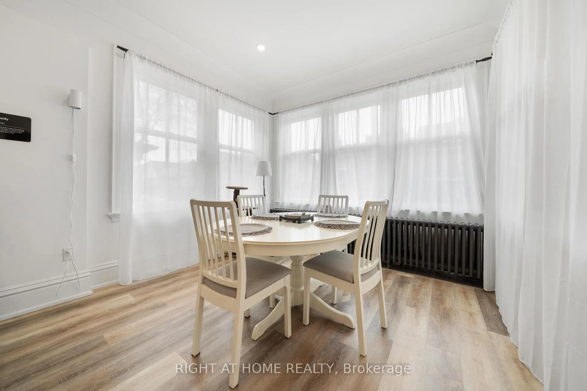 Photo 10 of 132 Holton Avenue S, Hamilton, St. Clair — HOMEH