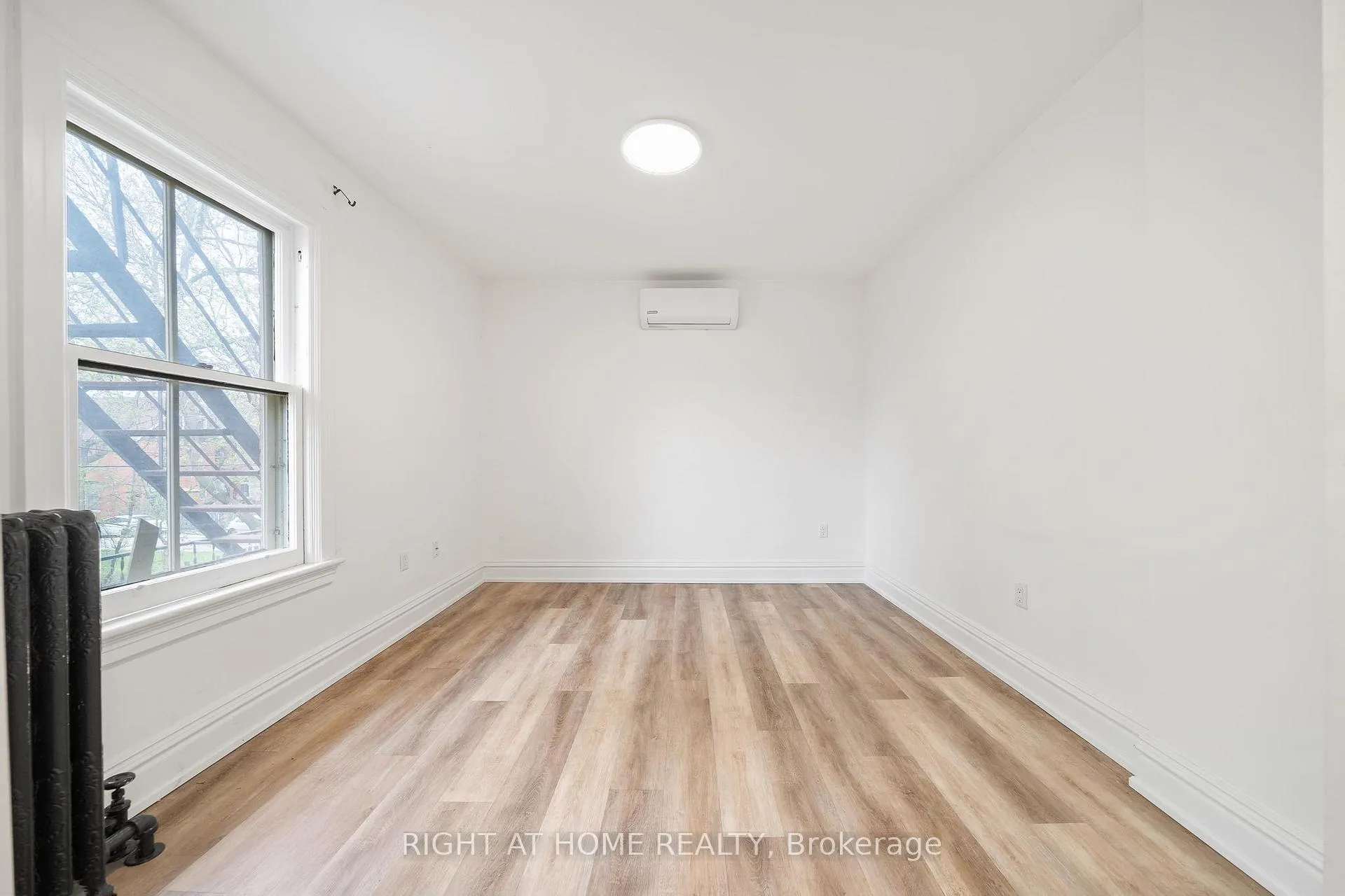 Photo 25 of 132 Holton Avenue S, Hamilton, St. Clair — HOMEH