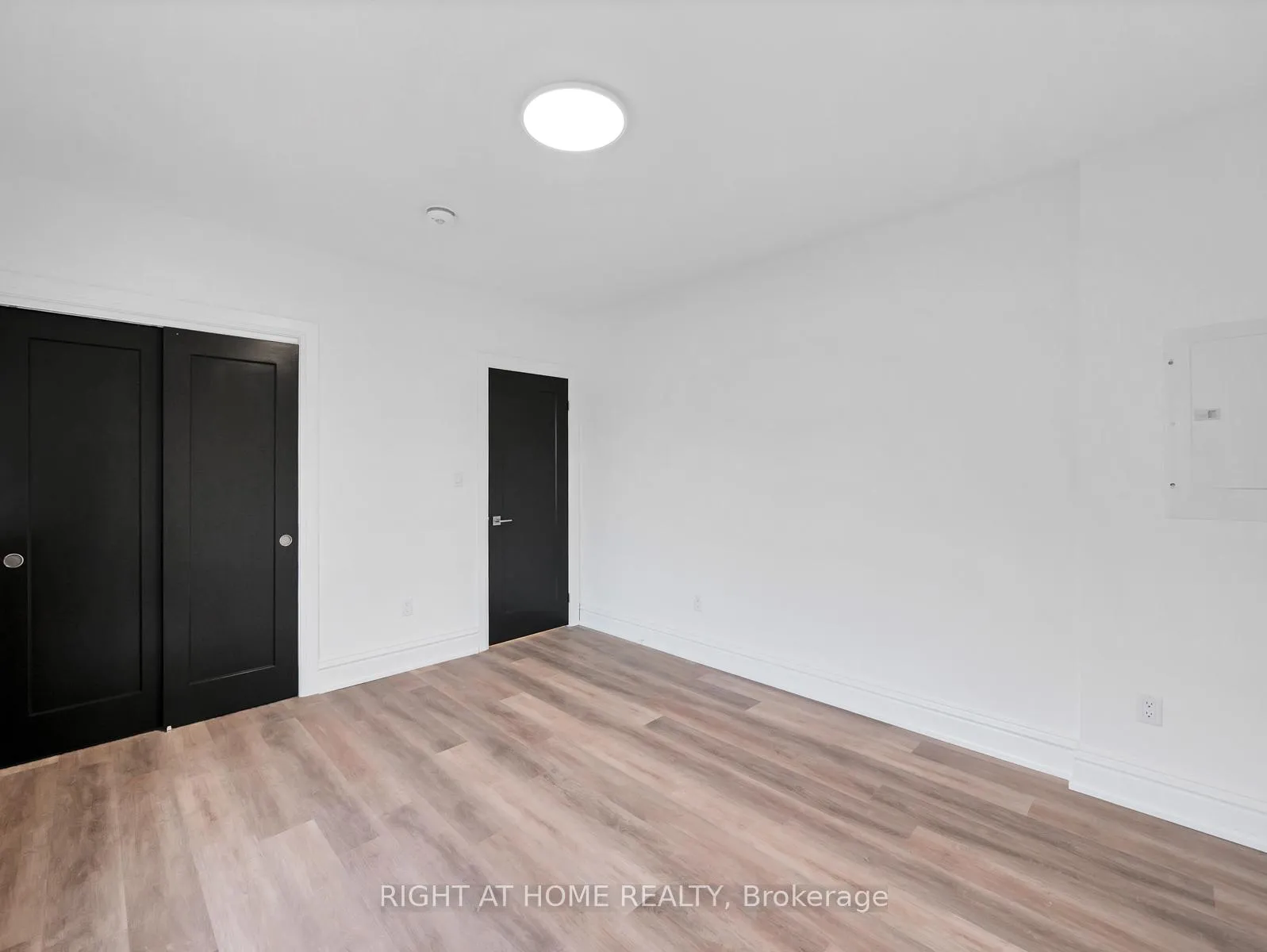 Photo 29 of 132 Holton Avenue S, Hamilton, St. Clair — HOMEH