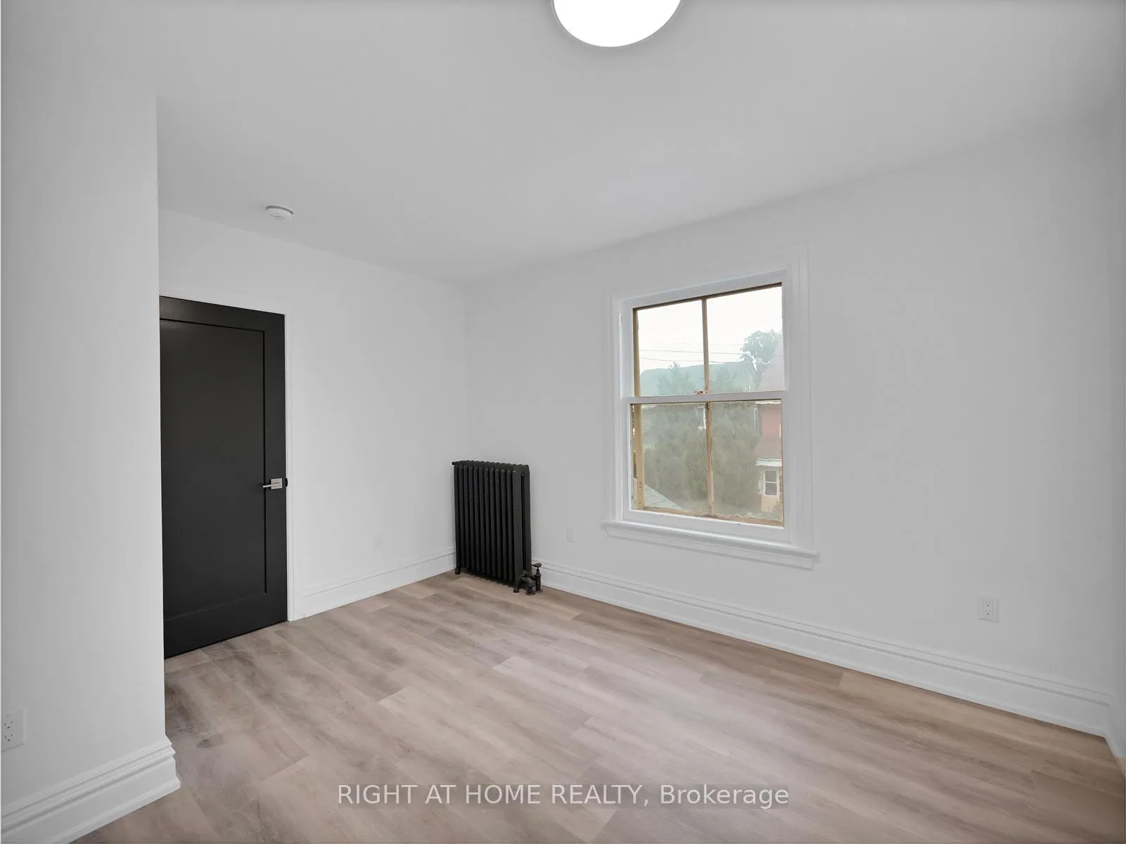 Photo 33 of 132 Holton Avenue S, Hamilton, St. Clair — HOMEH