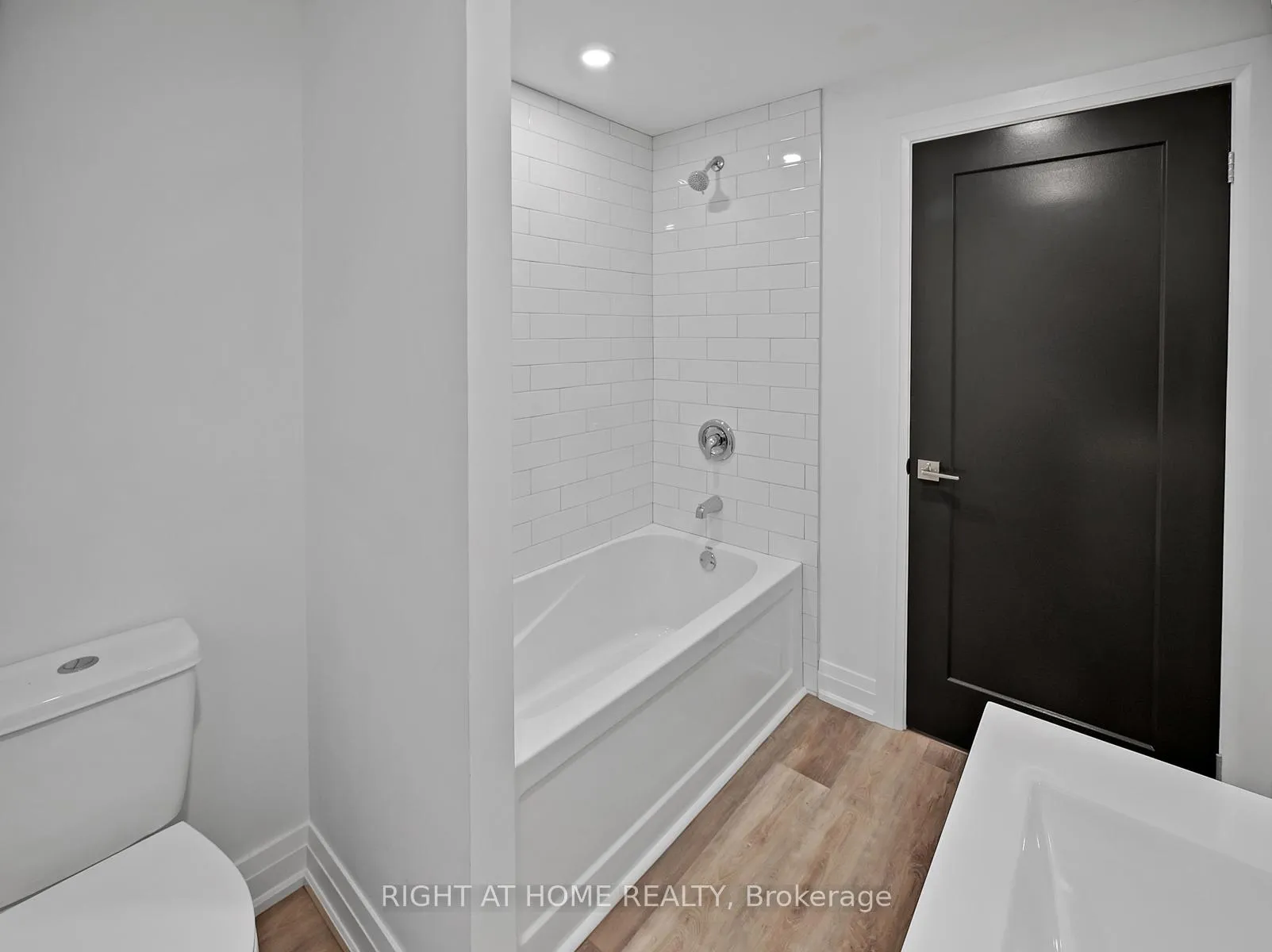 Photo 34 of 132 Holton Avenue S, Hamilton, St. Clair — HOMEH