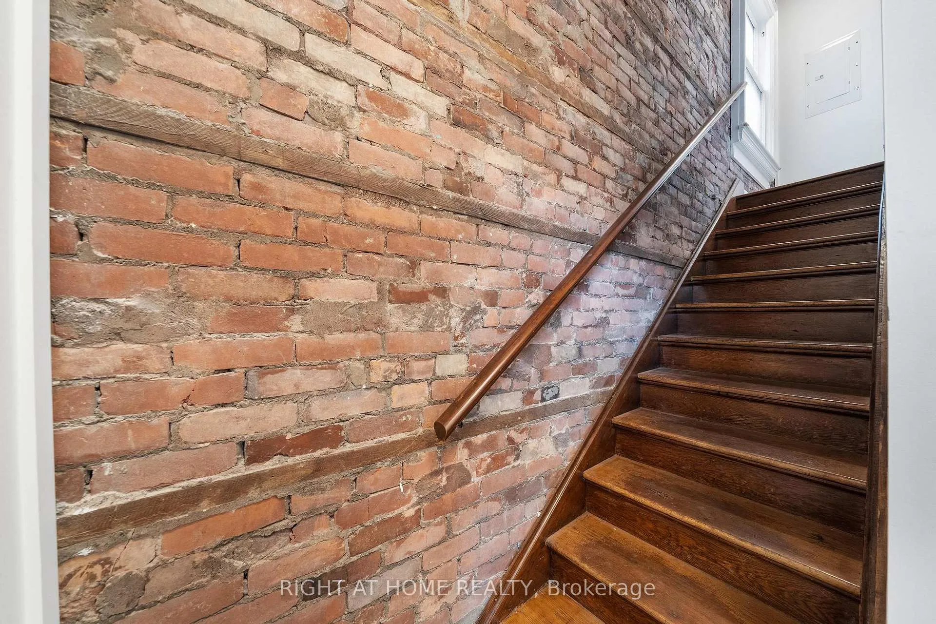 Photo 37 of 132 Holton Avenue S, Hamilton, St. Clair — HOMEH