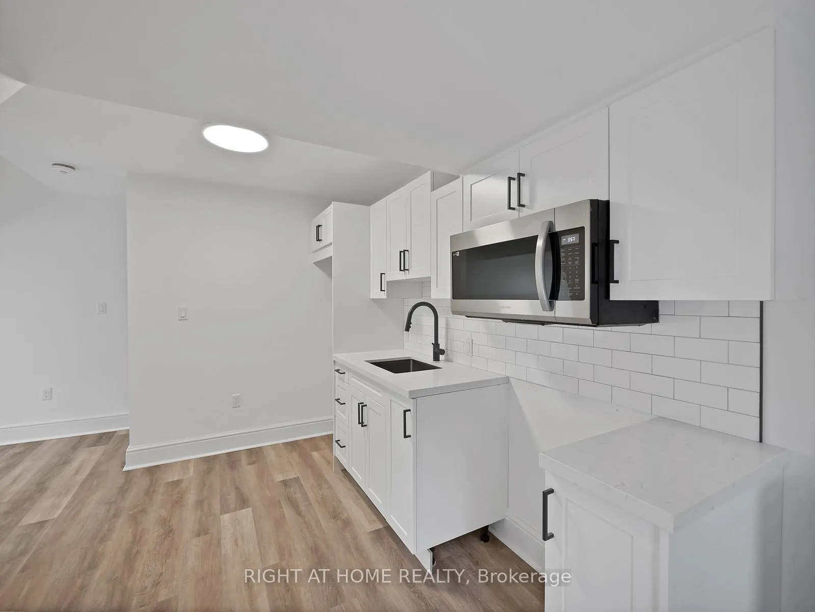 Photo 39 of 132 Holton Avenue S, Hamilton, St. Clair — HOMEH