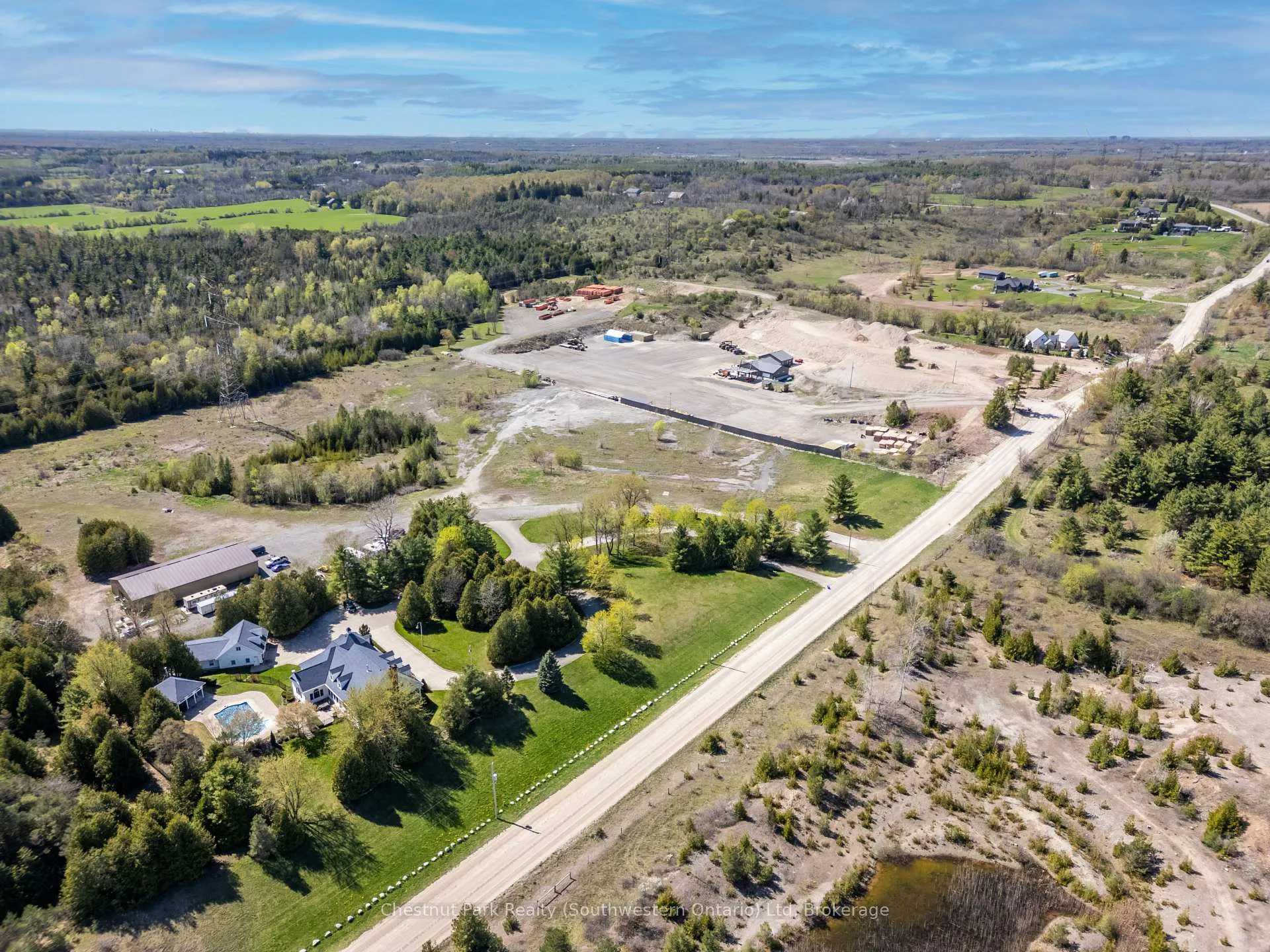 Photo 18 of 3996 Concession 7 Road, Puslinch, Morriston — HOMEH