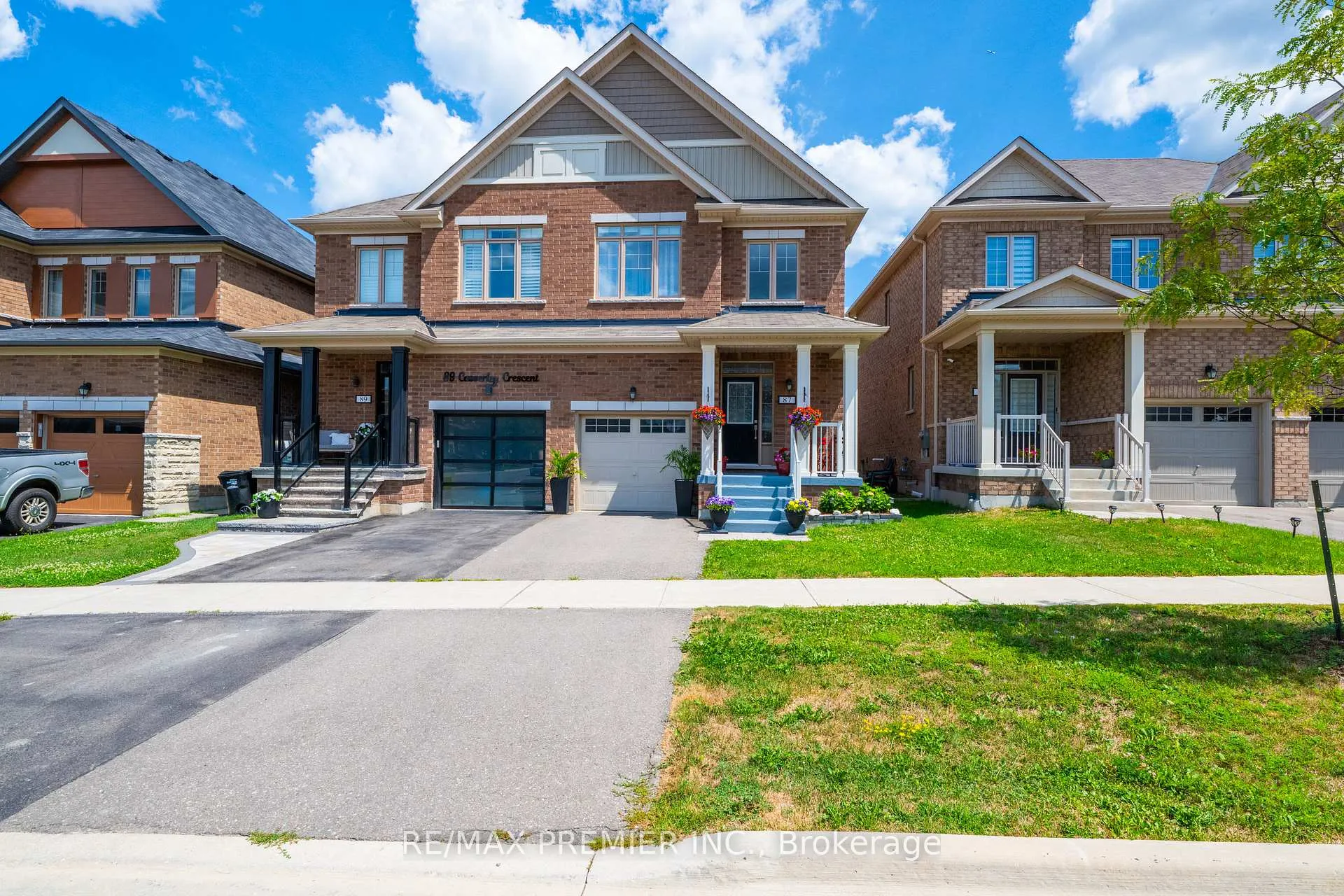 Photo 3 of 87 Casserley Crescent, New Tecumseth, Tottenham — HOMEH