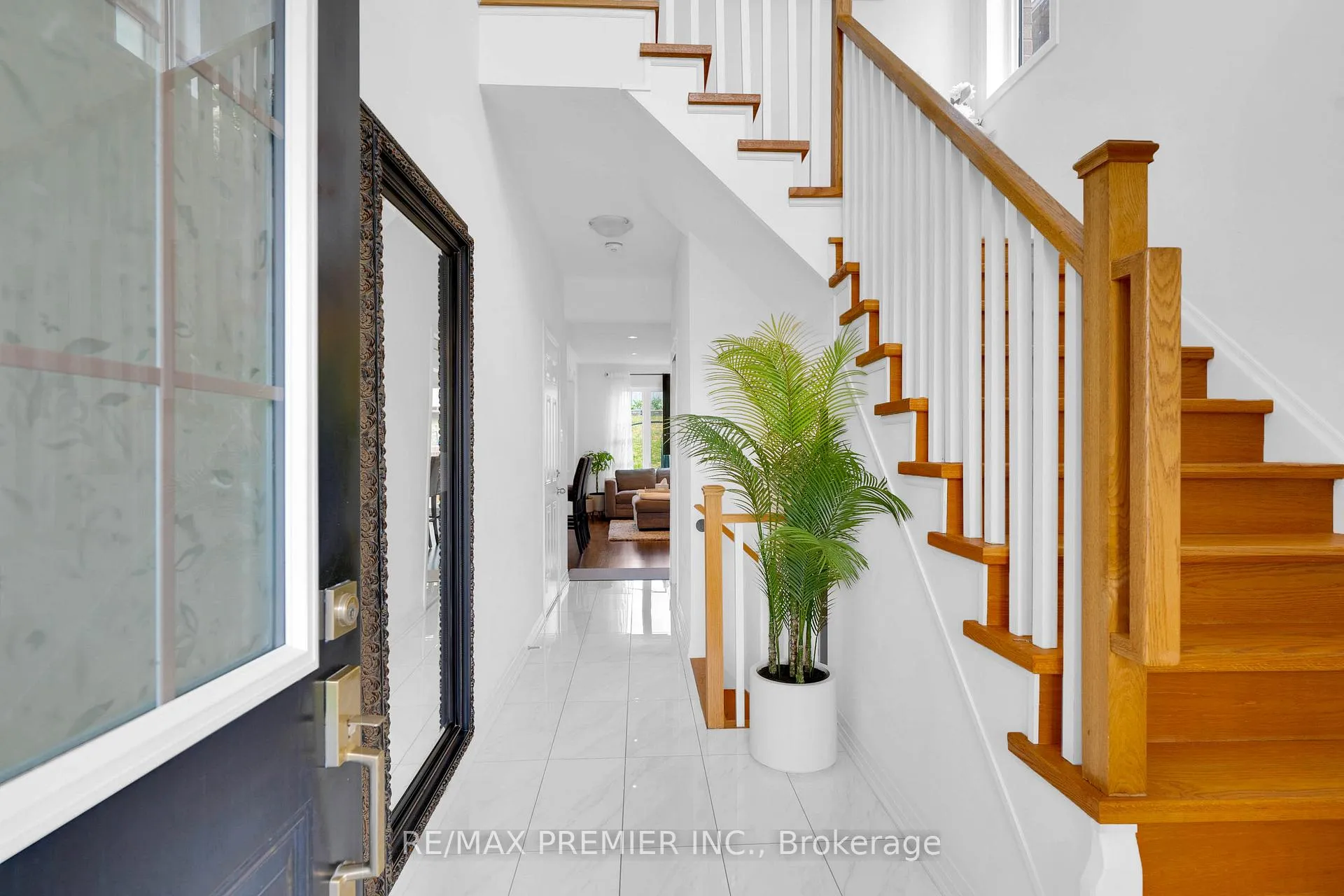 Photo 4 of 87 Casserley Crescent, New Tecumseth, Tottenham — HOMEH