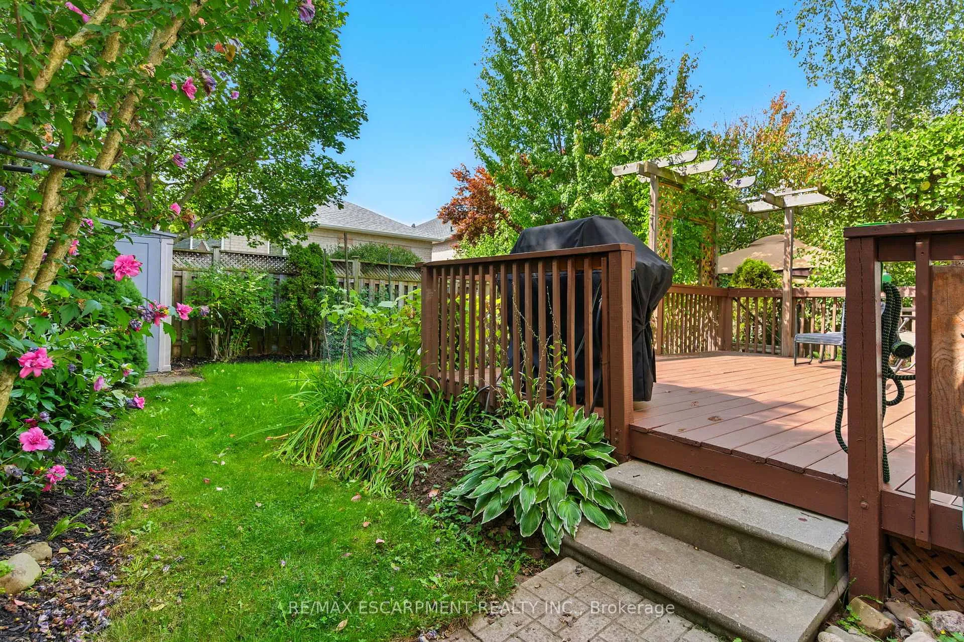 Photo 26 of 49 Johnson Crescent, Halton Hills, Georgetown — HOMEH