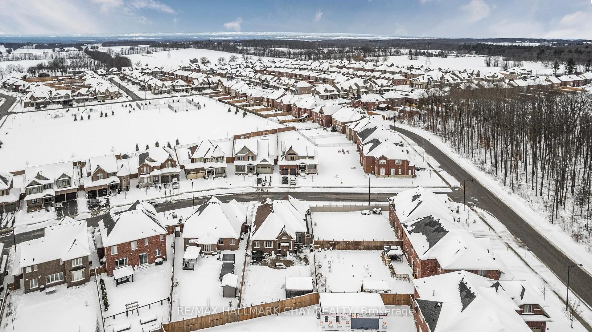 Photo 31 of 96 Redmond Crescent, Springwater, Centre Vespra — HOMEH