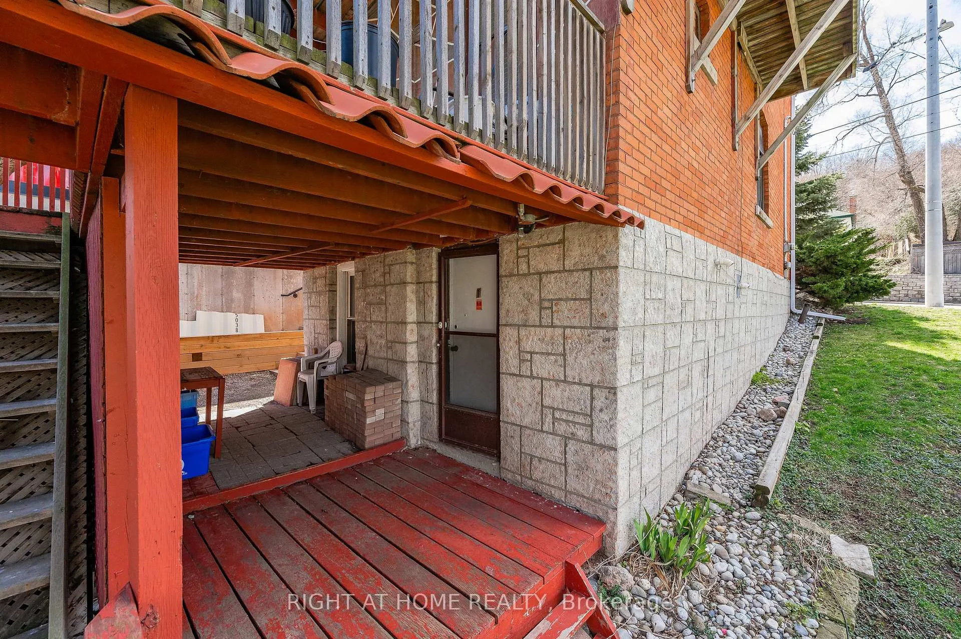 Photo 29 of 1 Arkledun Avenue, Hamilton, Corktown — HOMEH