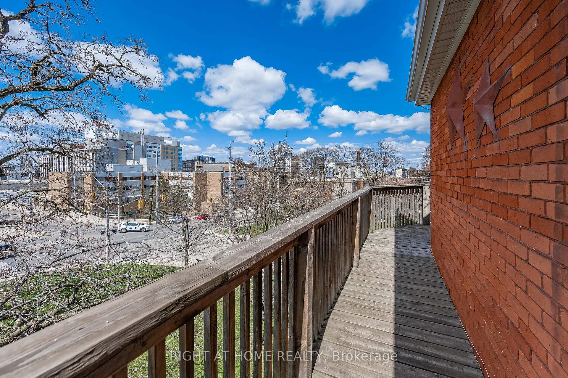Photo 33 of 1 Arkledun Avenue, Hamilton, Corktown — HOMEH
