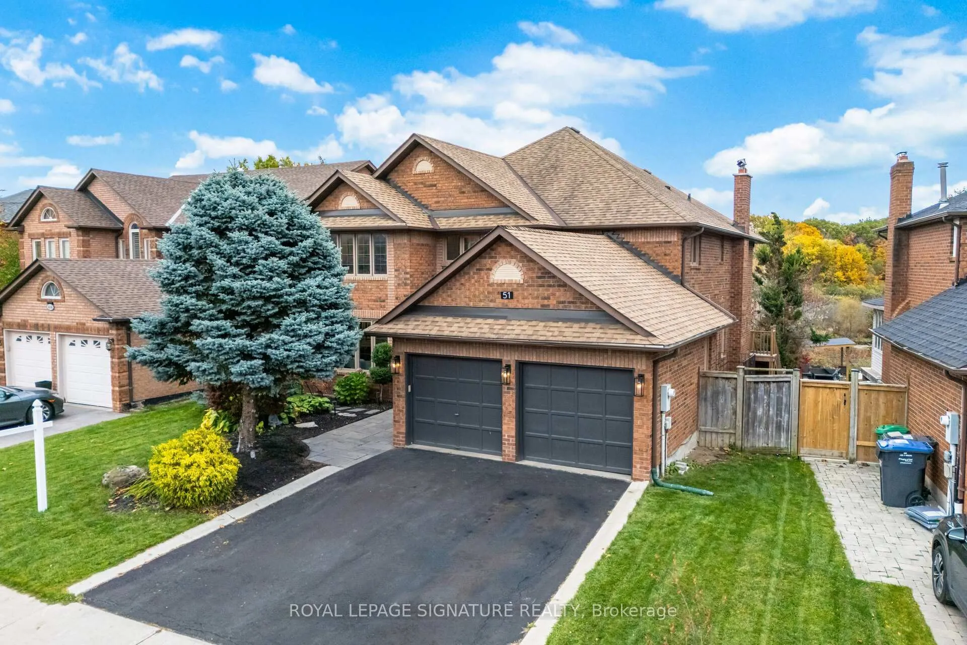 Photo 4 of 51 Kenpark Avenue, Brampton, Snelgrove — HOMEH