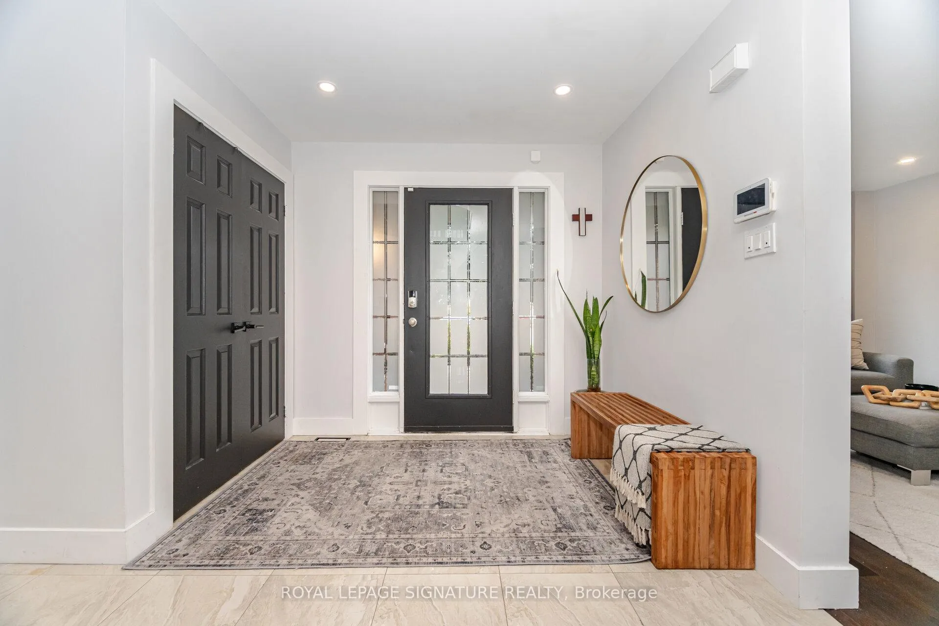 Photo 6 of 51 Kenpark Avenue, Brampton, Snelgrove — HOMEH