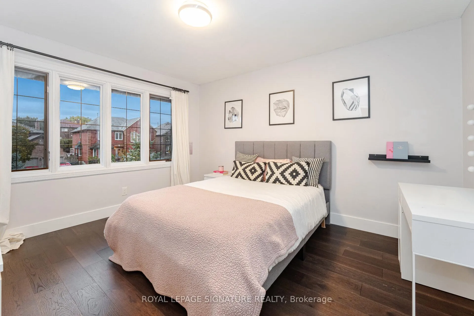 Photo 27 of 51 Kenpark Avenue, Brampton, Snelgrove — HOMEH