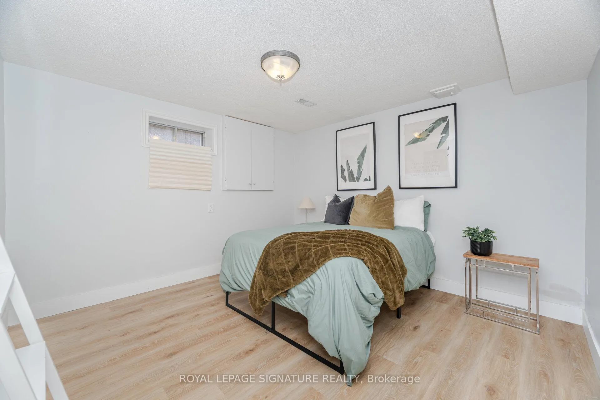 Photo 36 of 51 Kenpark Avenue, Brampton, Snelgrove — HOMEH